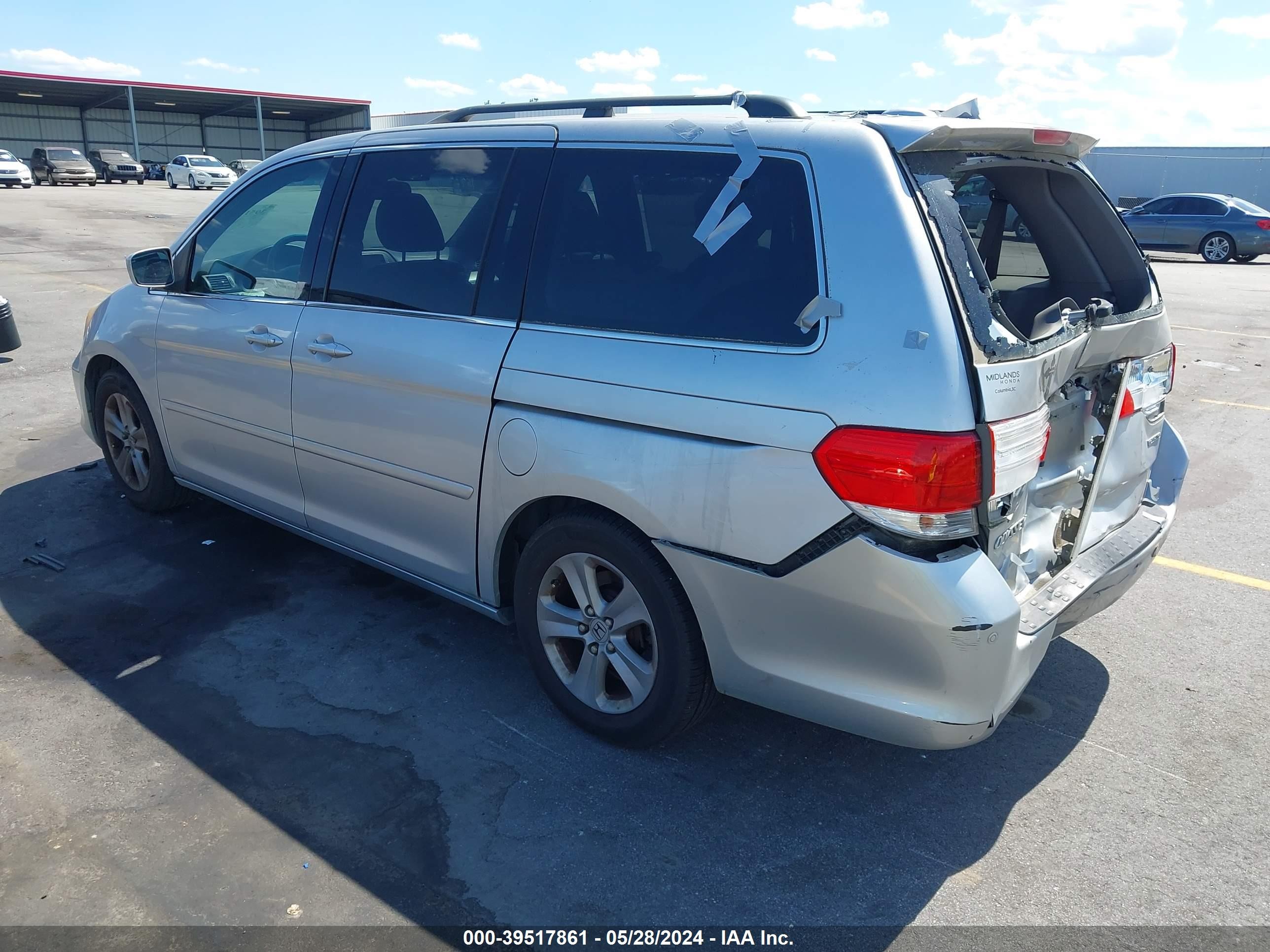 Photo 2 VIN: 5FNRL3H95AB096083 - HONDA ODYSSEY 