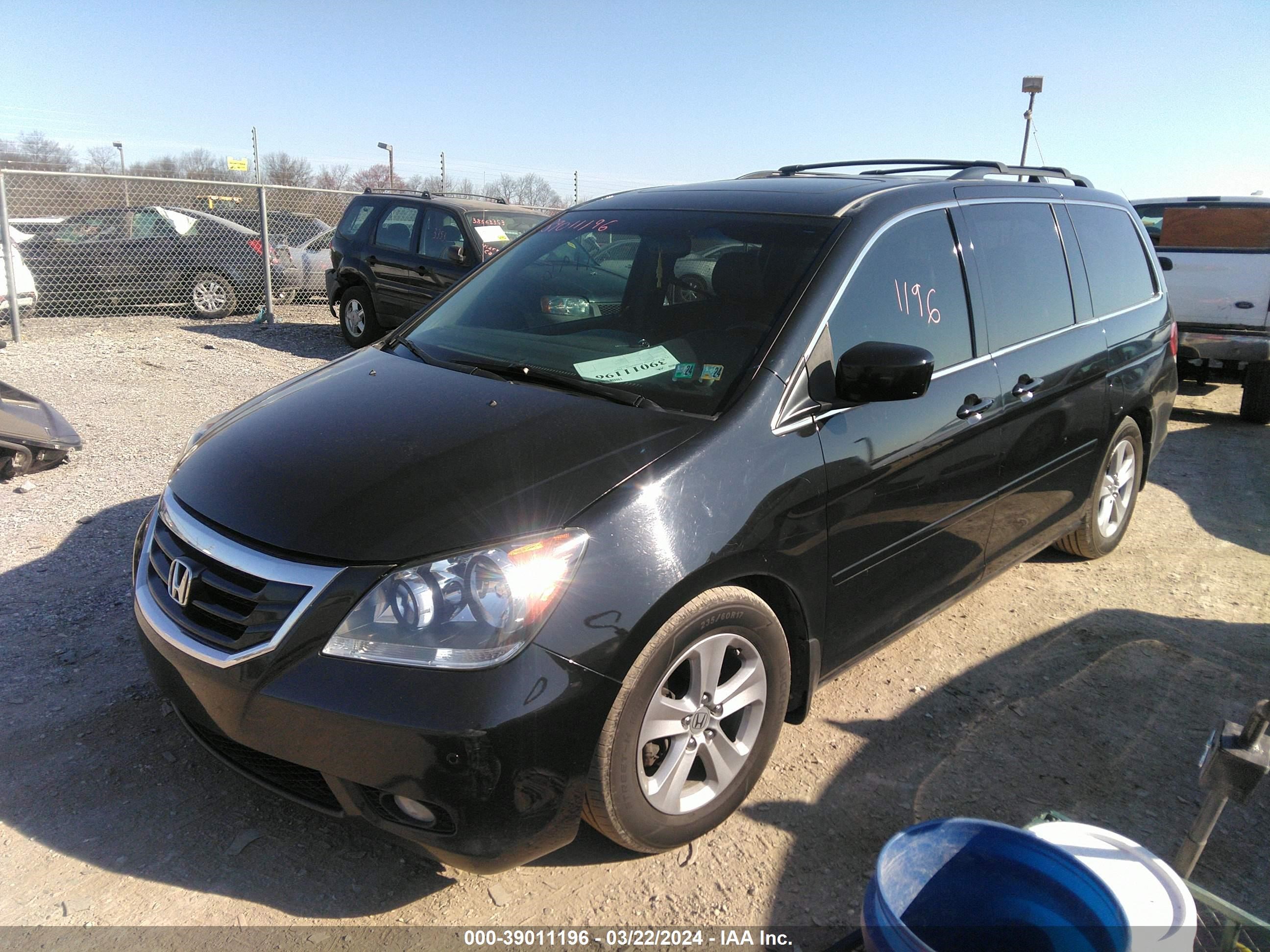 Photo 1 VIN: 5FNRL3H97AB096182 - HONDA ODYSSEY 