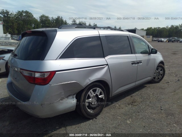 Photo 3 VIN: 5FNRL5H20CB029389 - HONDA ODYSSEY 