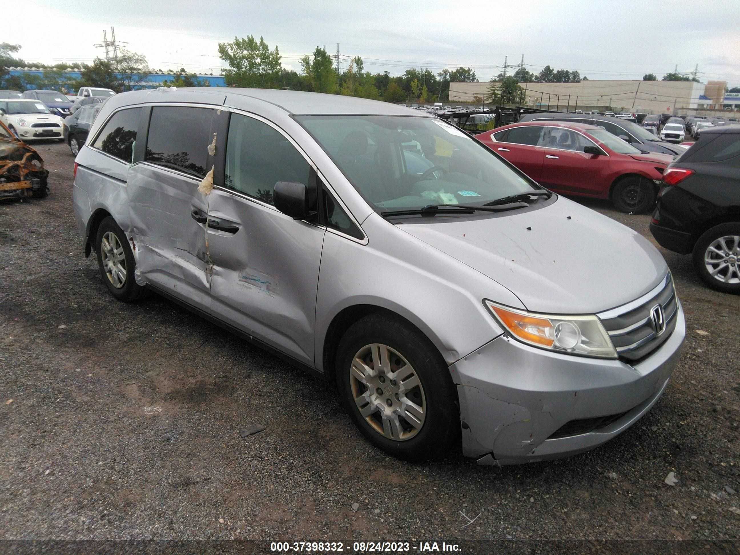 Photo 0 VIN: 5FNRL5H20DB015865 - HONDA ODYSSEY 