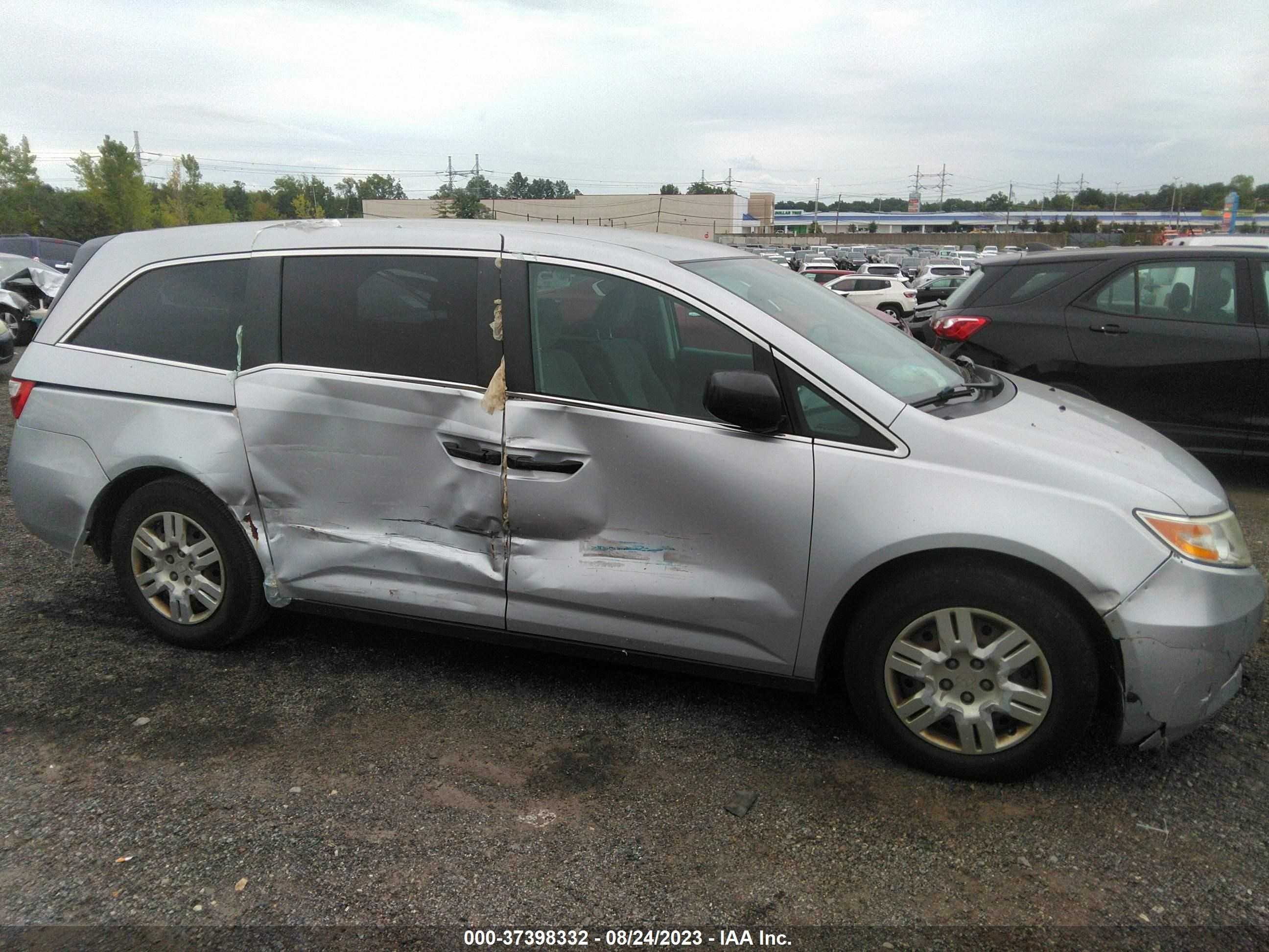 Photo 12 VIN: 5FNRL5H20DB015865 - HONDA ODYSSEY 