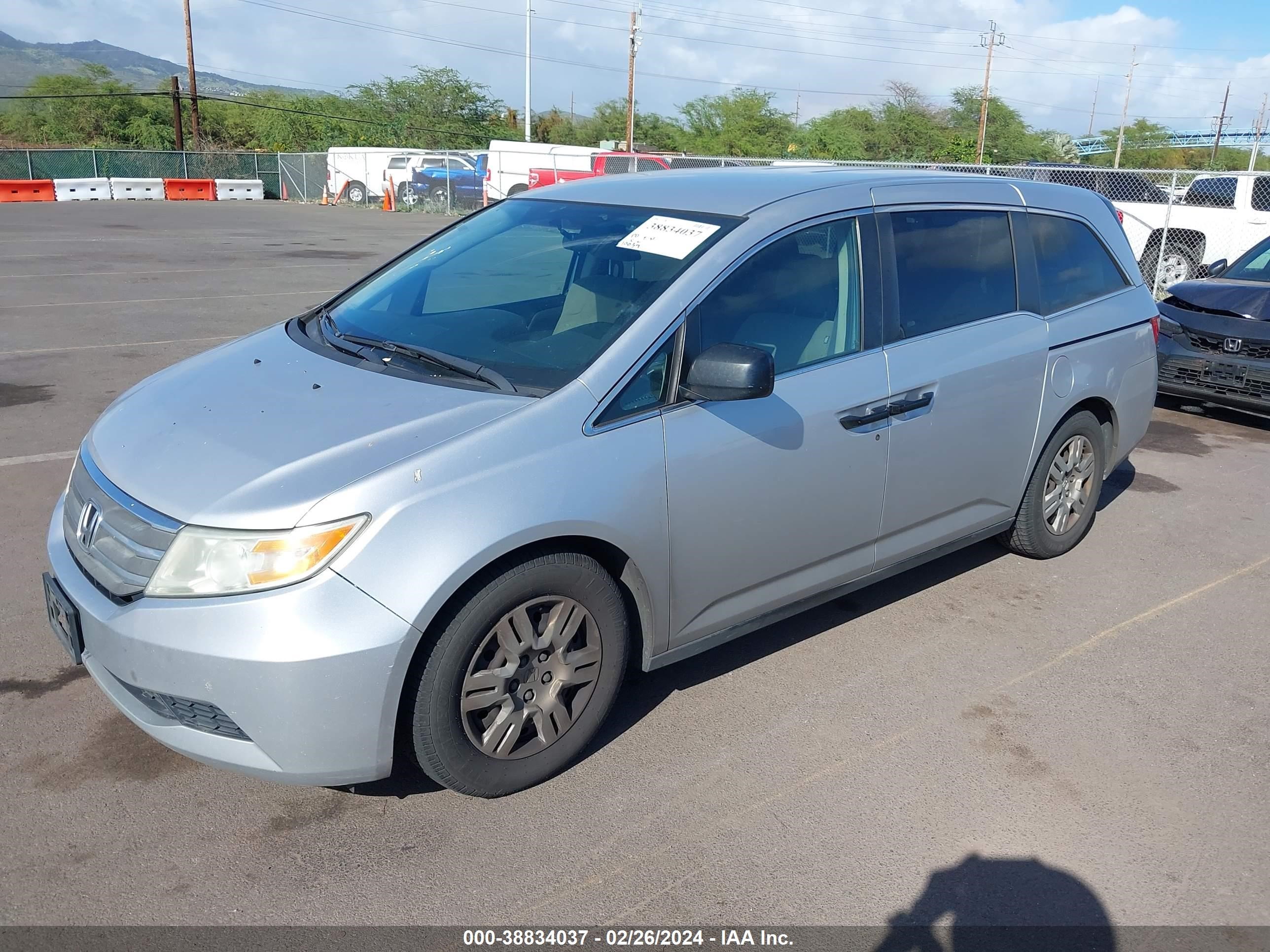 Photo 1 VIN: 5FNRL5H20DB024114 - HONDA ODYSSEY 