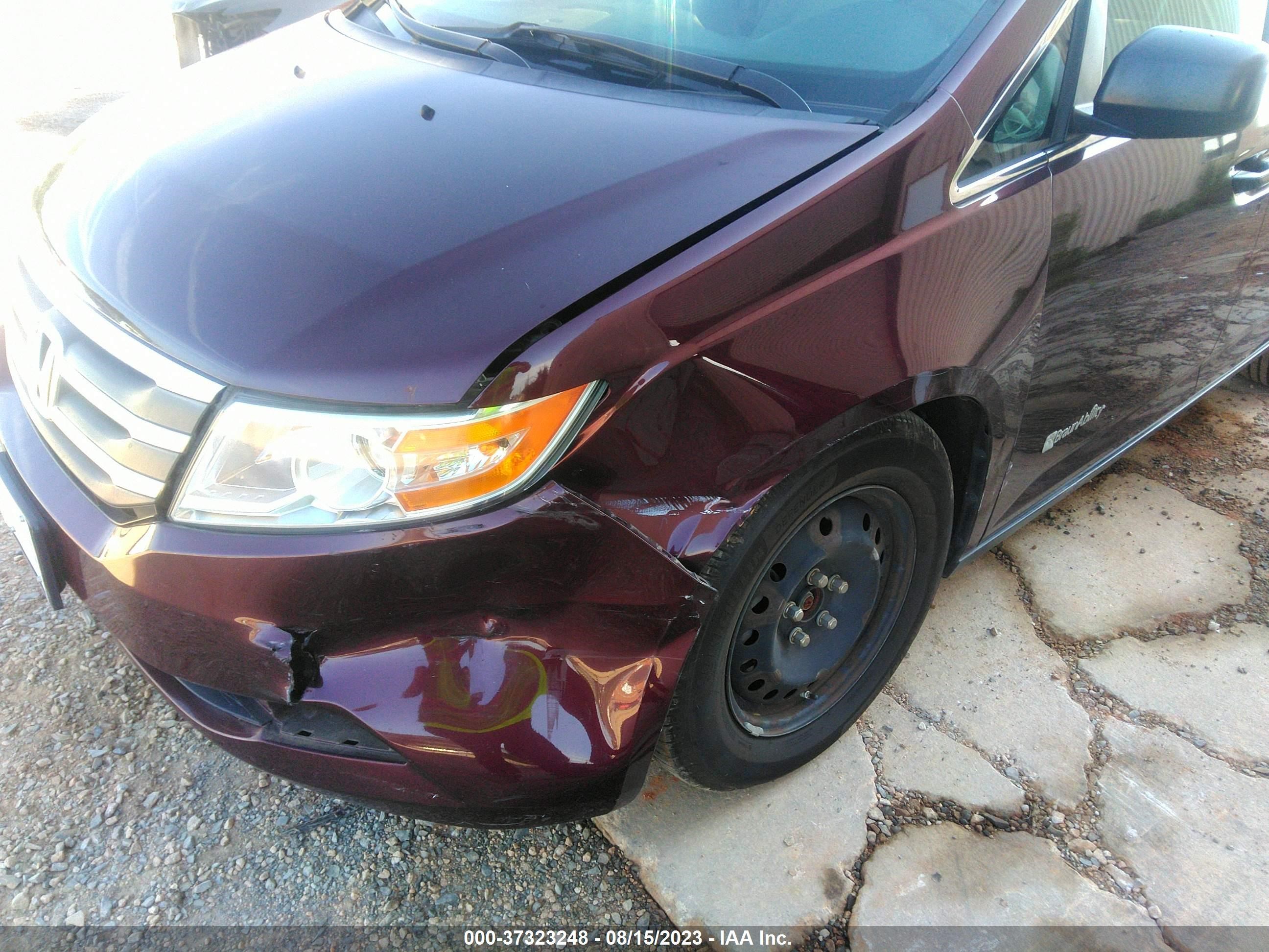 Photo 5 VIN: 5FNRL5H21DB072821 - HONDA ODYSSEY 