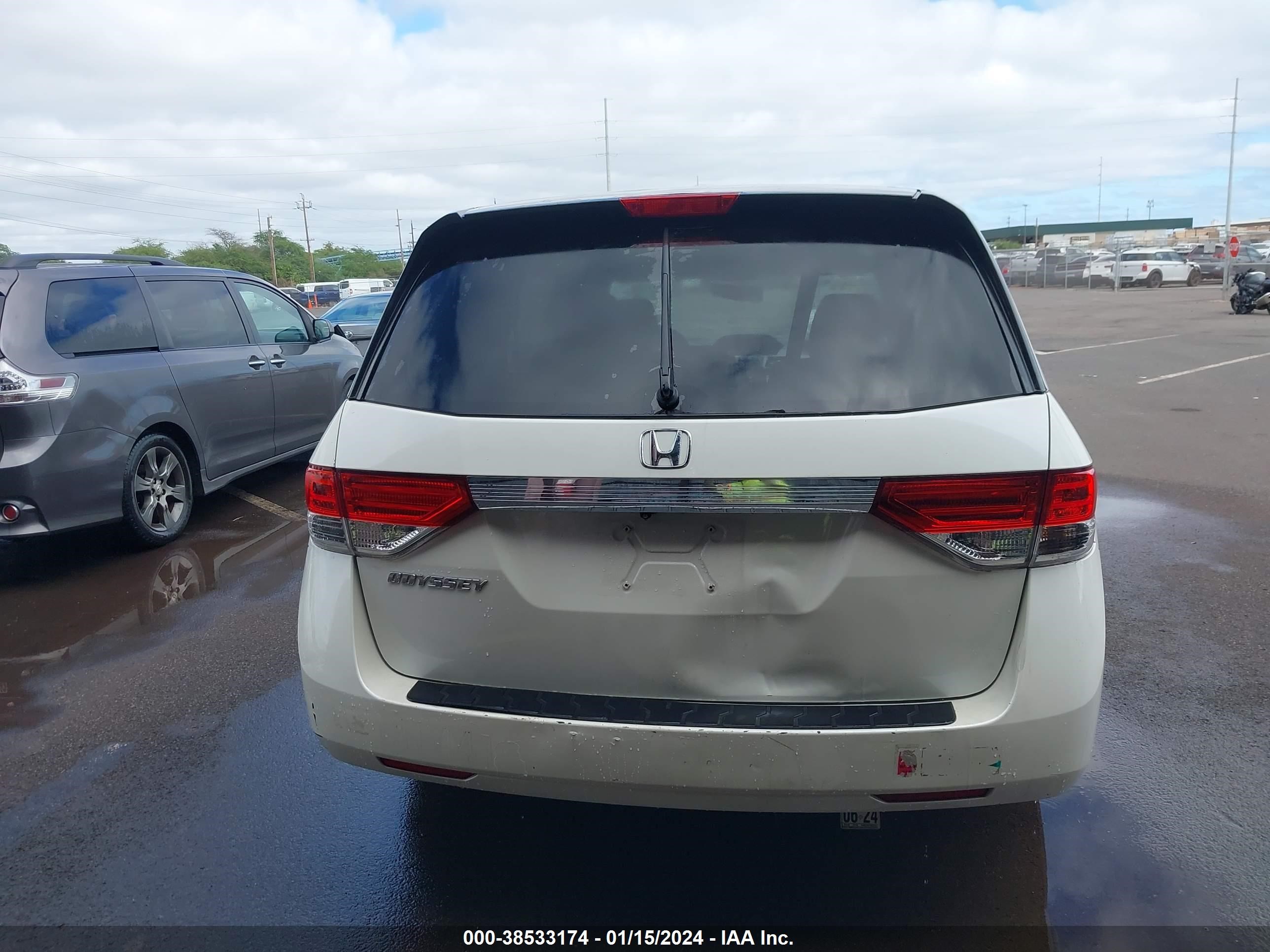 Photo 15 VIN: 5FNRL5H21GB001879 - HONDA ODYSSEY 