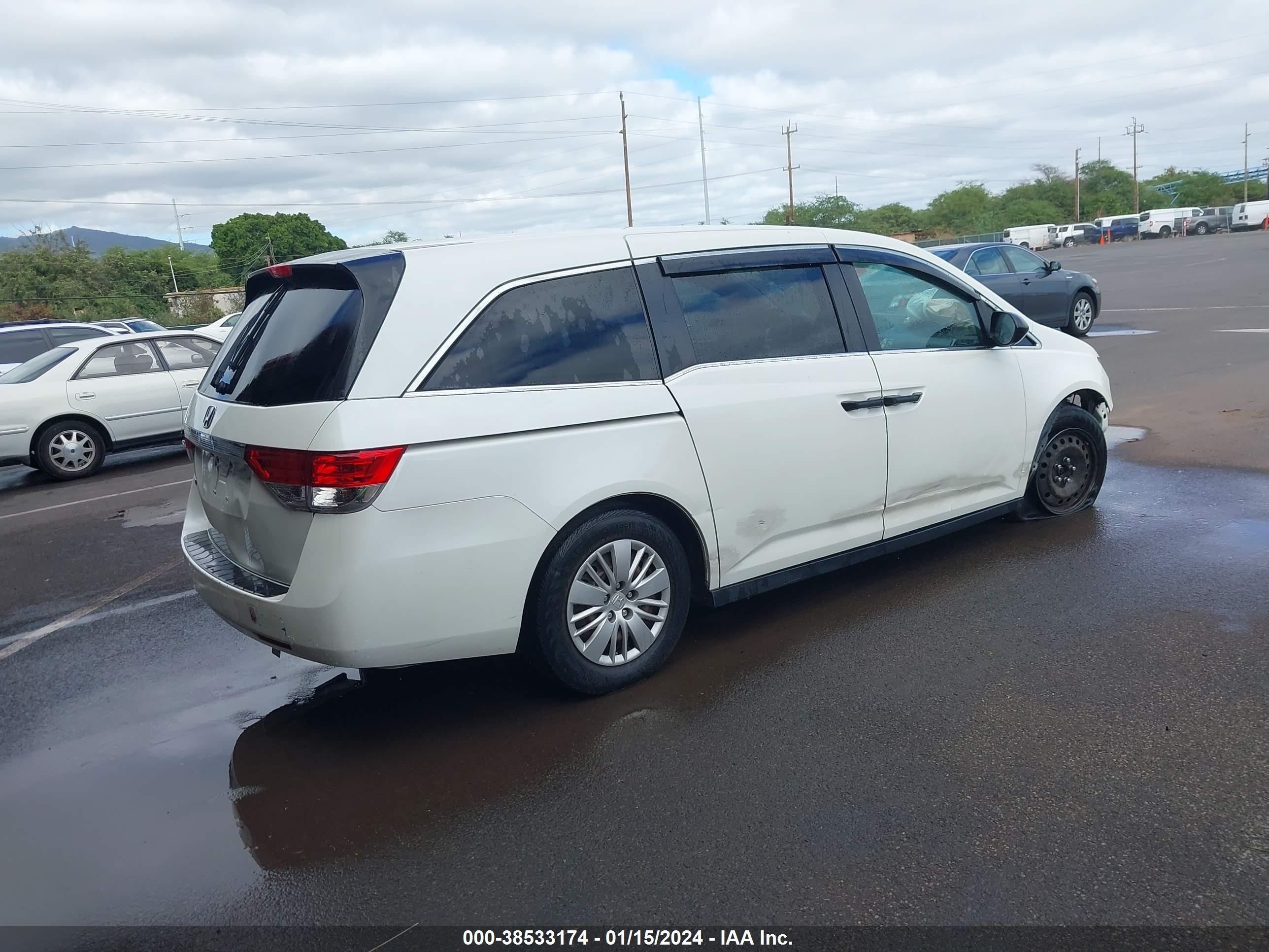 Photo 3 VIN: 5FNRL5H21GB001879 - HONDA ODYSSEY 