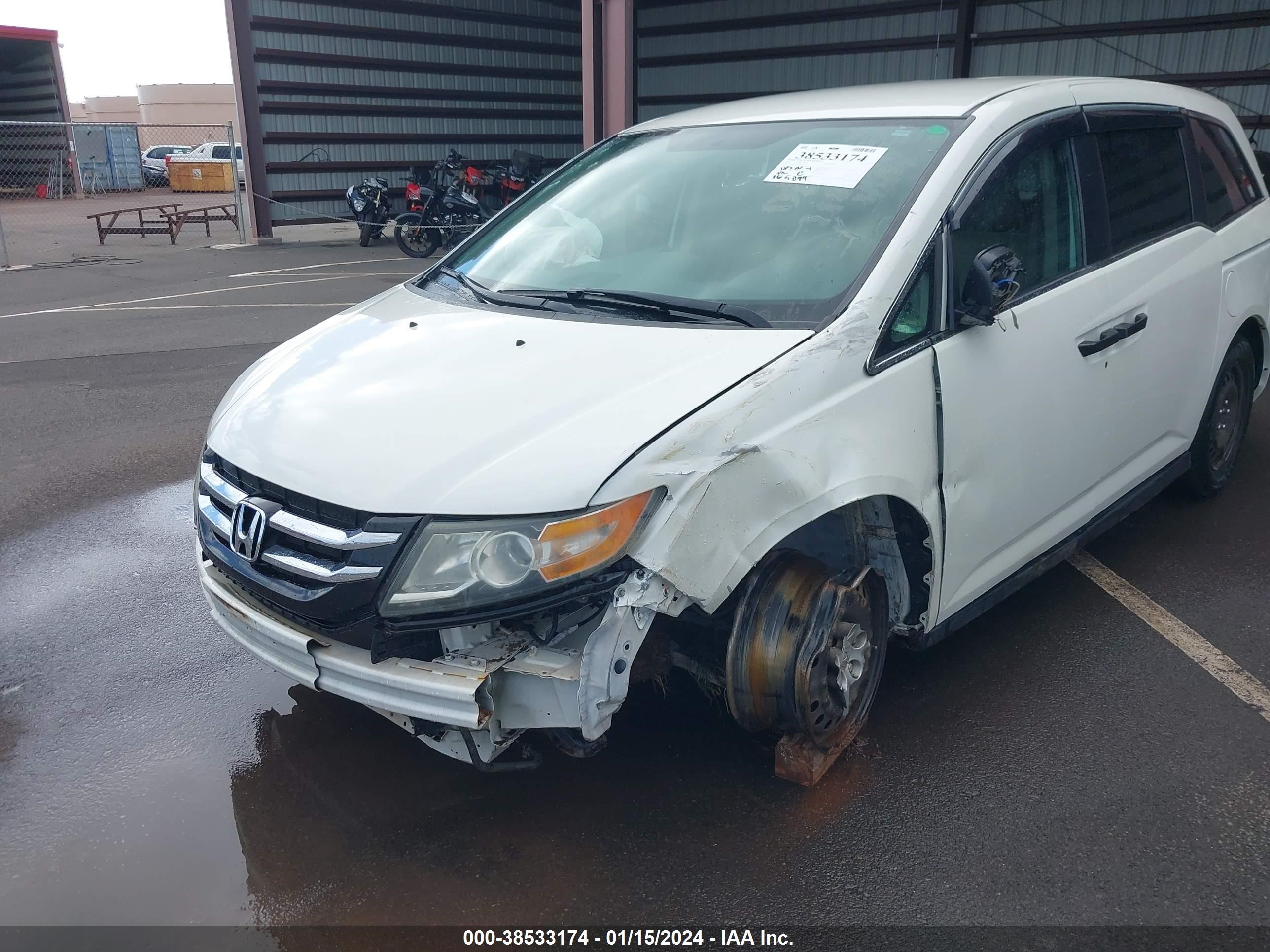 Photo 5 VIN: 5FNRL5H21GB001879 - HONDA ODYSSEY 