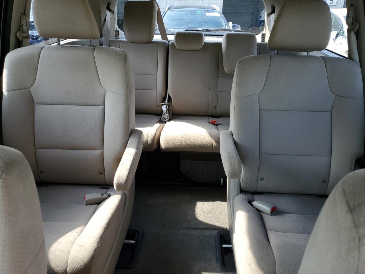 Photo 9 VIN: 5FNRL5H22GB157879 - HONDA ODYSSEY 