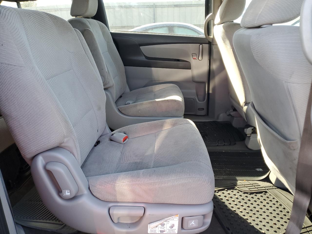 Photo 10 VIN: 5FNRL5H23CB065710 - HONDA ODYSSEY 