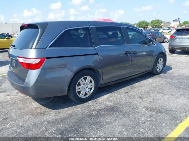 Photo 3 VIN: 5FNRL5H24DB019188 - HONDA ODYSSEY 