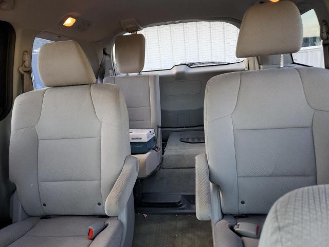 Photo 9 VIN: 5FNRL5H24GB100051 - HONDA ODYSSEY LX 