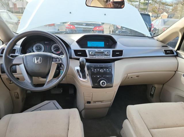 Photo 8 VIN: 5FNRL5H25BB040693 - HONDA ODYSSEY LX 