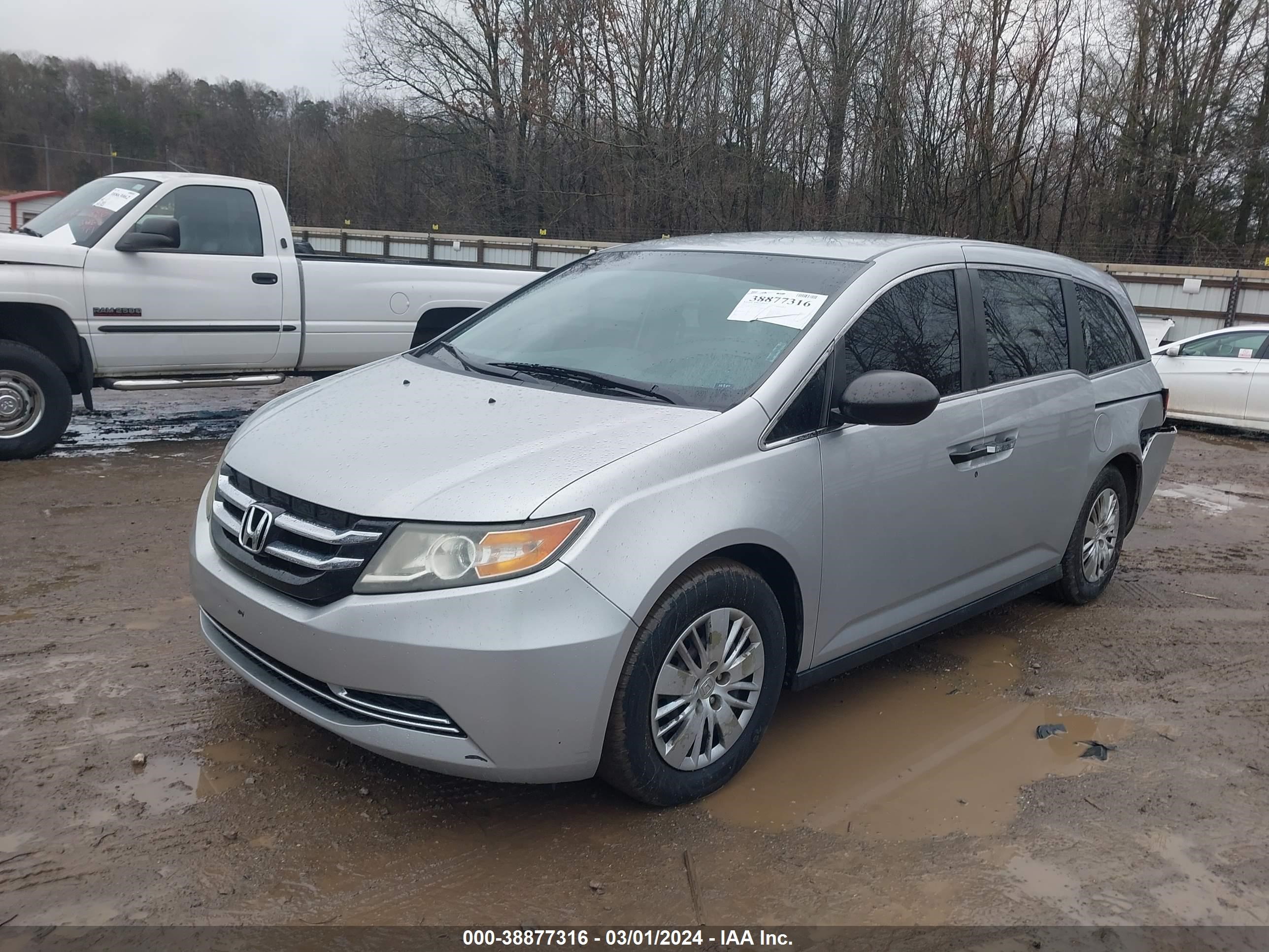 Photo 1 VIN: 5FNRL5H25FB038917 - HONDA ODYSSEY 