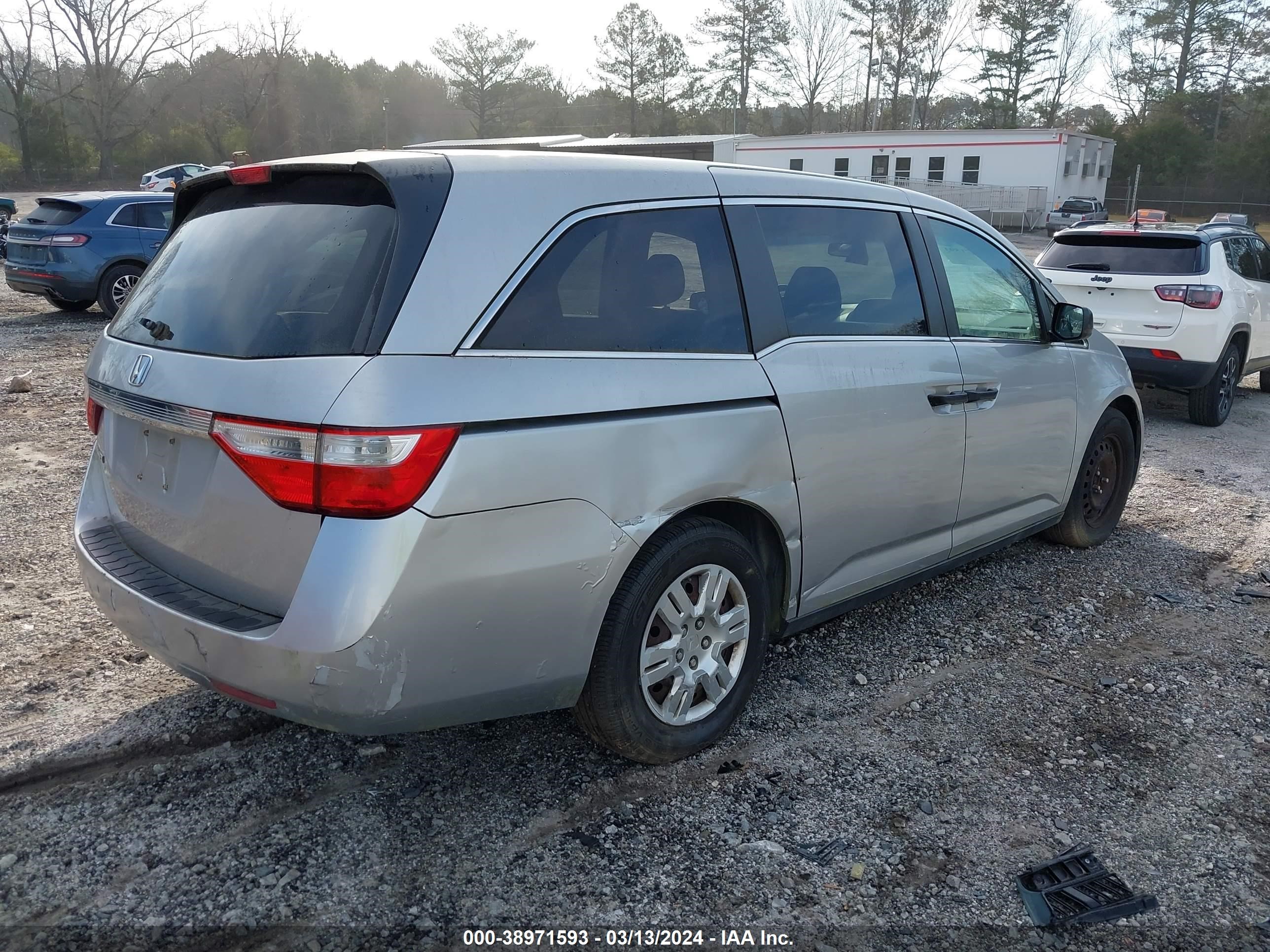 Photo 3 VIN: 5FNRL5H27CB065127 - HONDA ODYSSEY 