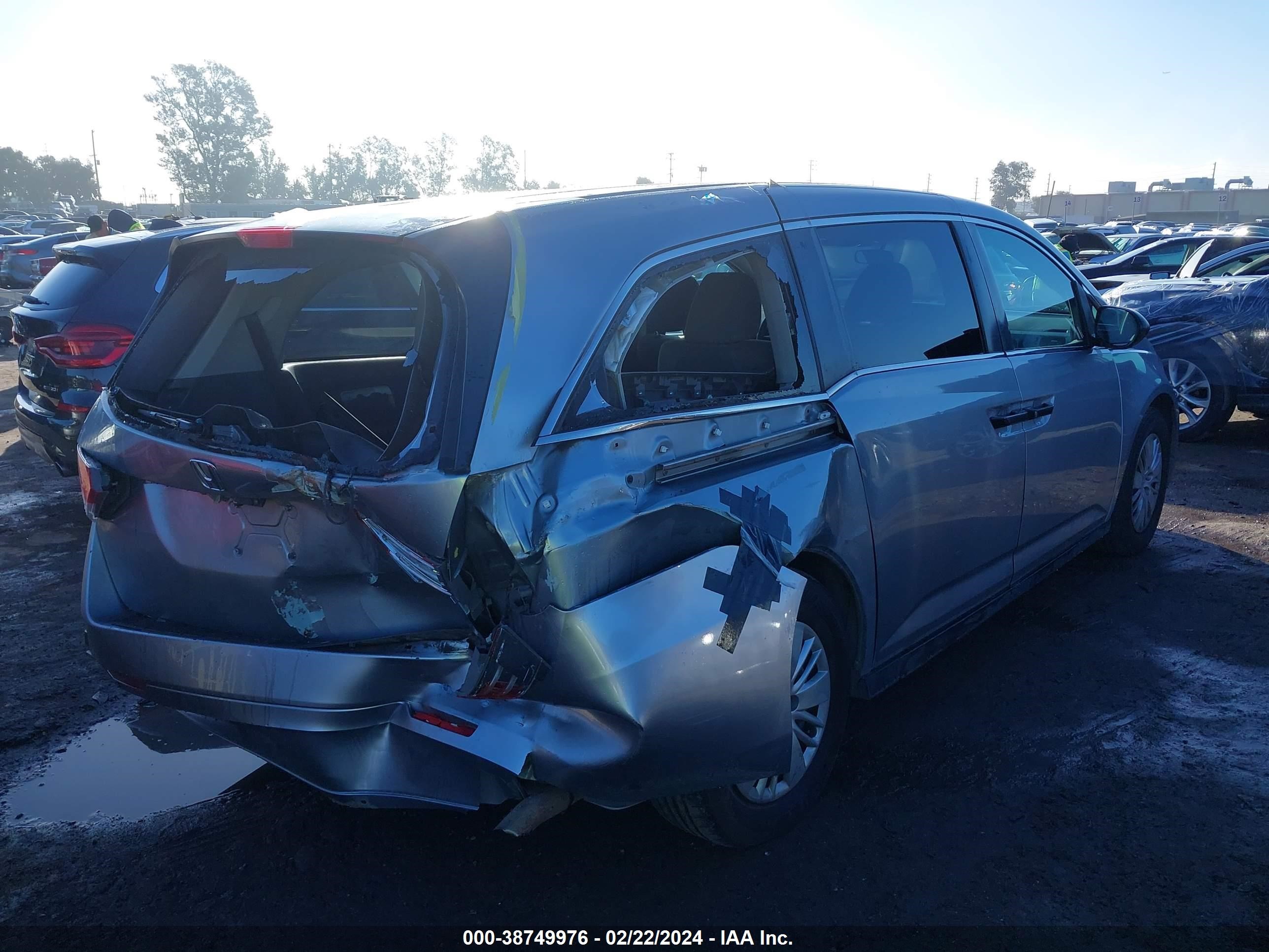 Photo 3 VIN: 5FNRL5H27GB066171 - HONDA ODYSSEY 