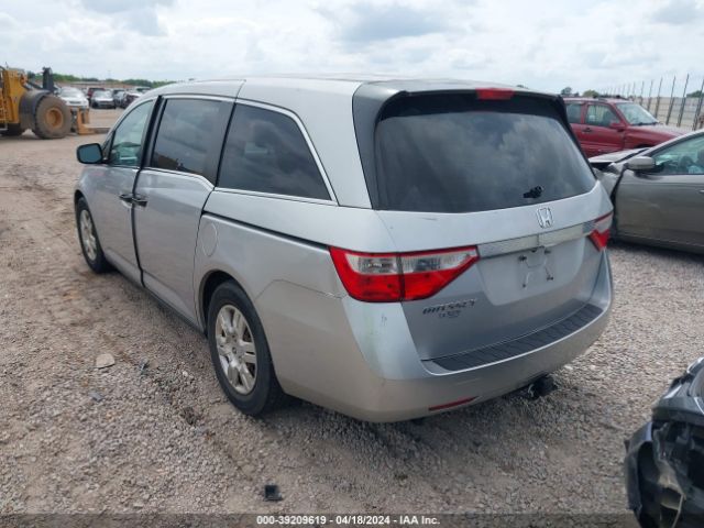 Photo 2 VIN: 5FNRL5H28DB003754 - HONDA ODYSSEY 