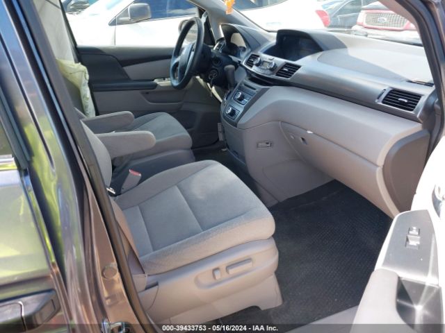 Photo 4 VIN: 5FNRL5H29GB010572 - HONDA ODYSSEY 