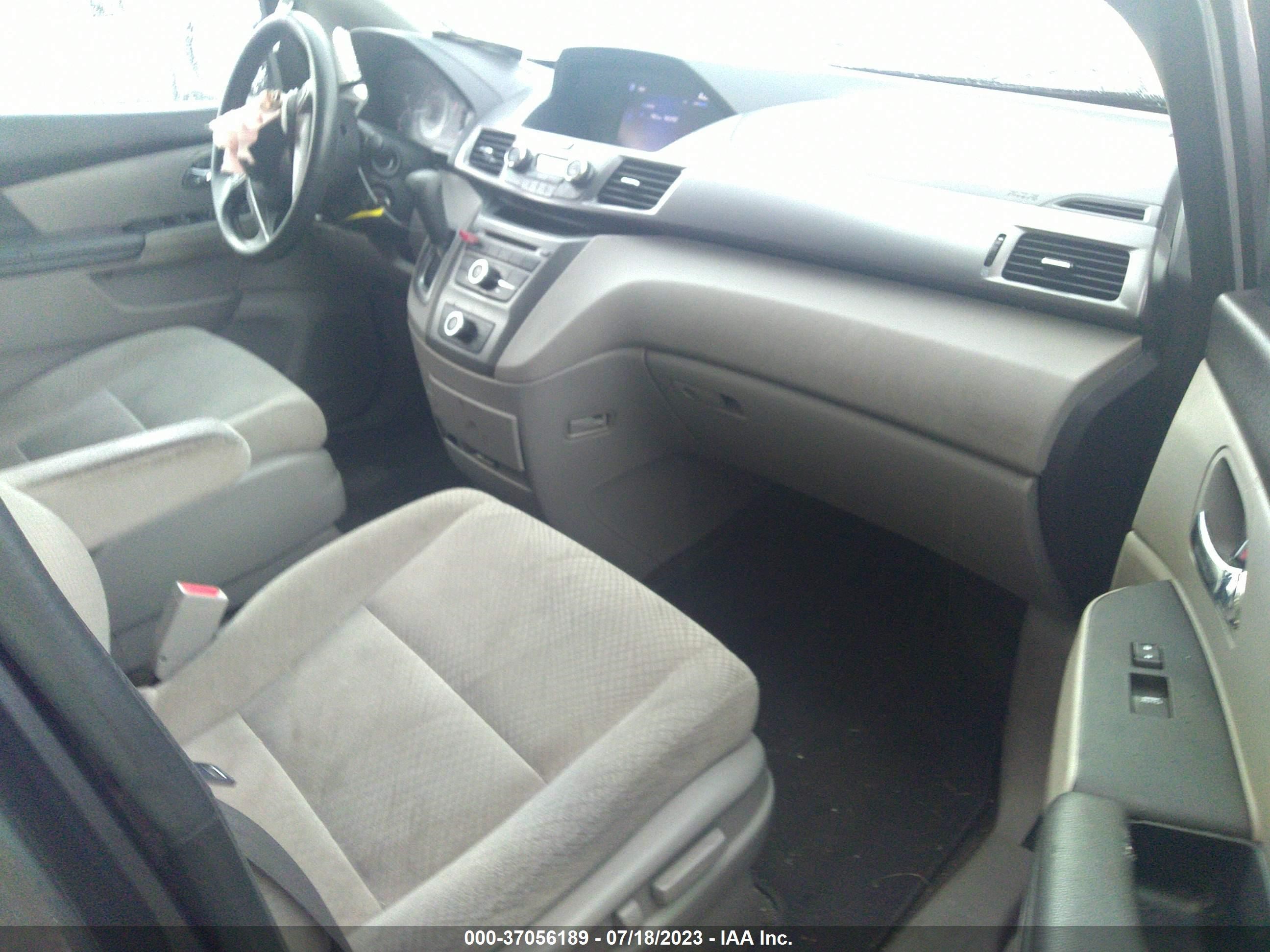 Photo 4 VIN: 5FNRL5H29GB156549 - HONDA ODYSSEY 