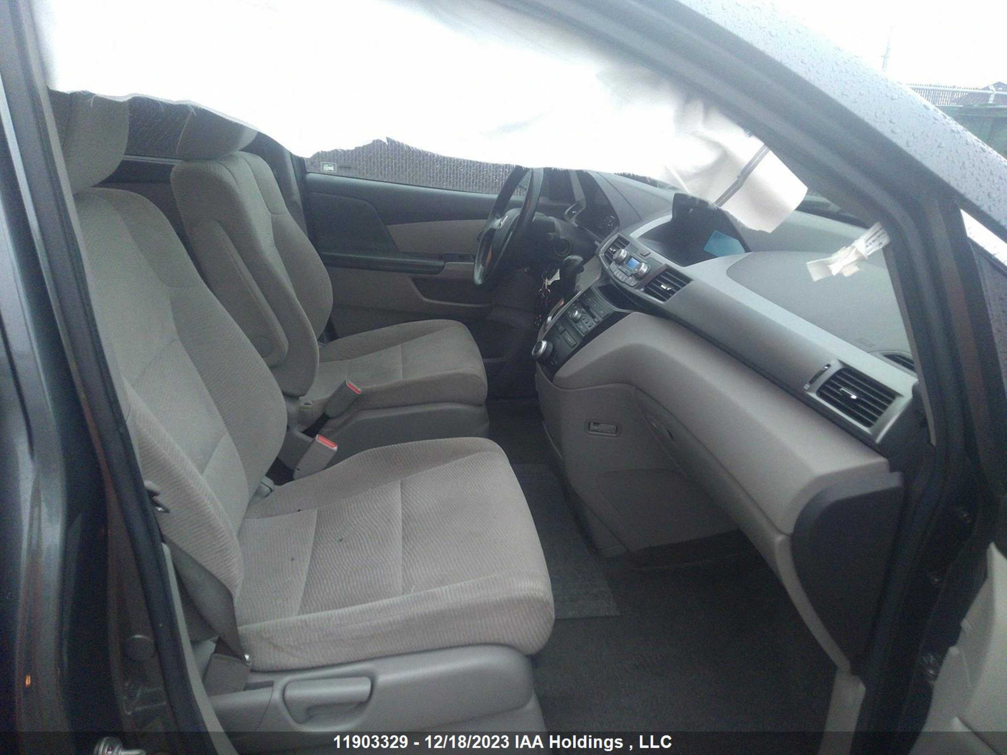 Photo 4 VIN: 5FNRL5H2XBB504397 - HONDA ODYSSEY 