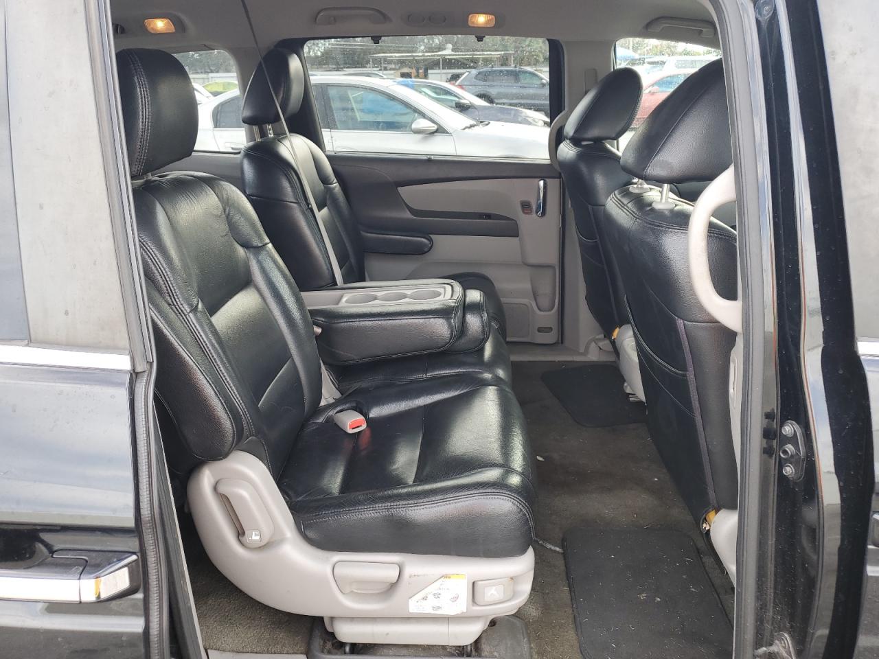 Photo 10 VIN: 5FNRL5H30GB127062 - HONDA ODYSSEY 