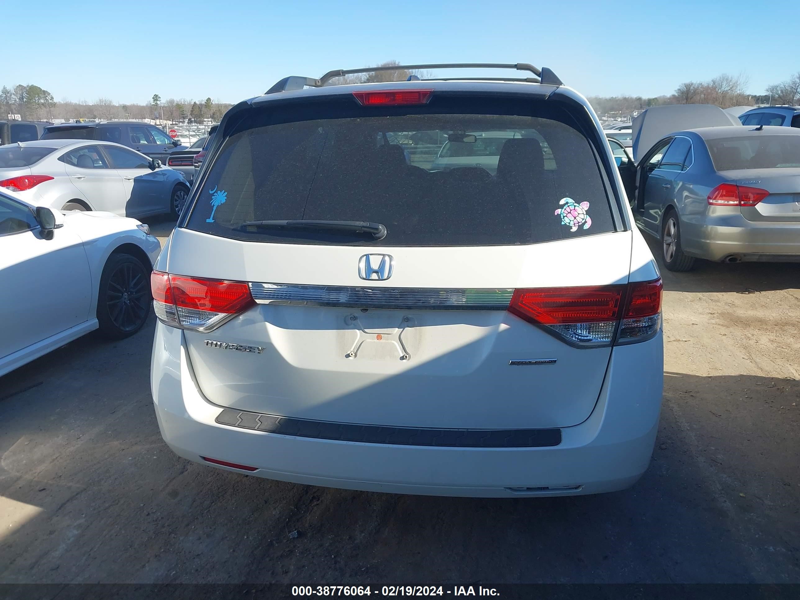 Photo 15 VIN: 5FNRL5H33GB083011 - HONDA ODYSSEY 