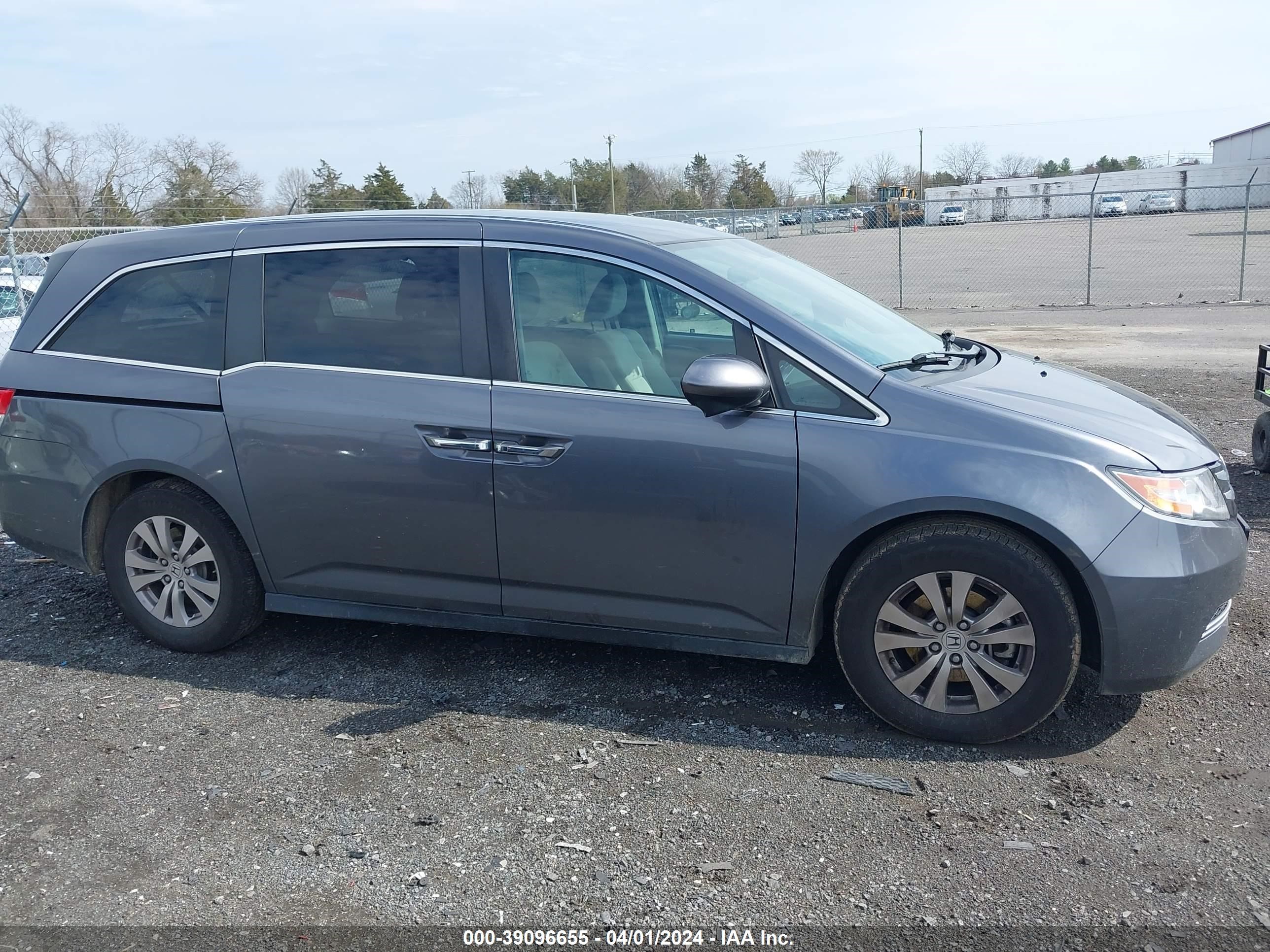 Photo 12 VIN: 5FNRL5H35GB141796 - HONDA ODYSSEY 