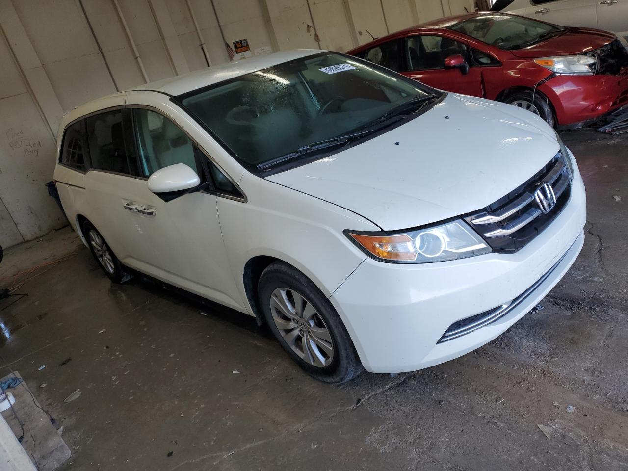 Photo 3 VIN: 5FNRL5H37GB056877 - HONDA ODYSSEY 