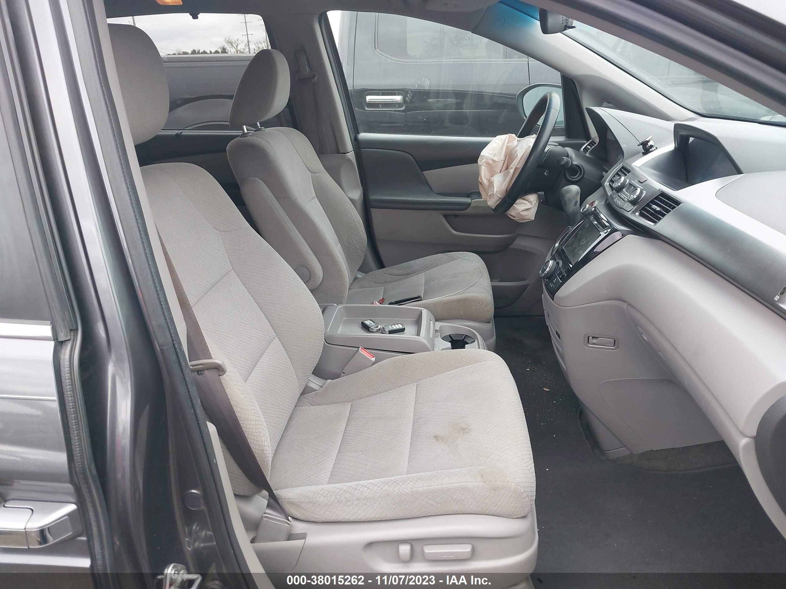 Photo 4 VIN: 5FNRL5H37GB116446 - HONDA ODYSSEY 