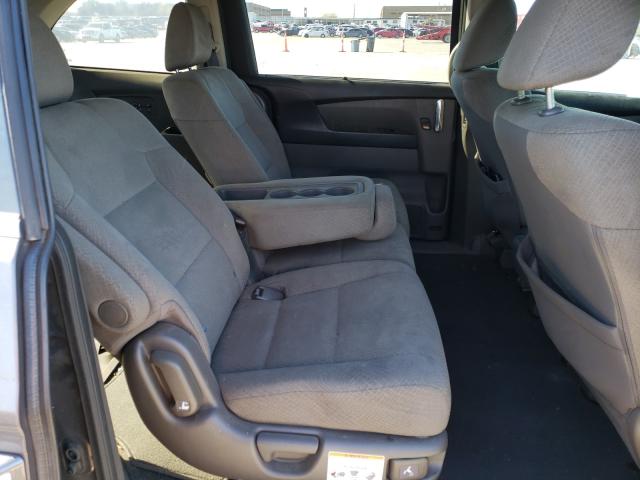 Photo 5 VIN: 5FNRL5H3XGB127232 - HONDA ODYSSEY SE 