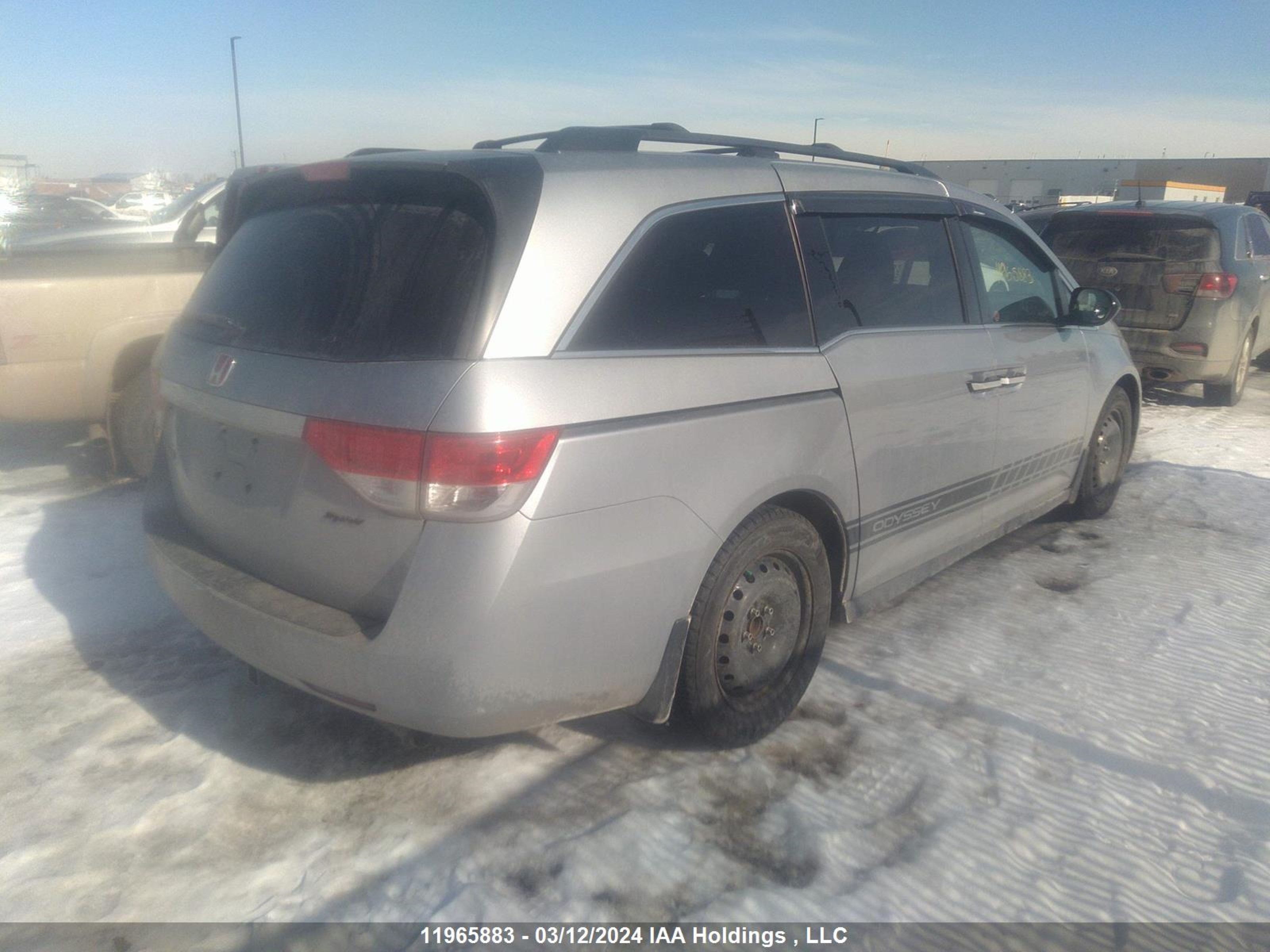 Photo 3 VIN: 5FNRL5H3XGB509020 - HONDA ODYSSEY 