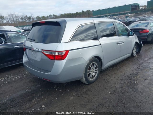 Photo 3 VIN: 5FNRL5H40CB065830 - HONDA ODYSSEY 