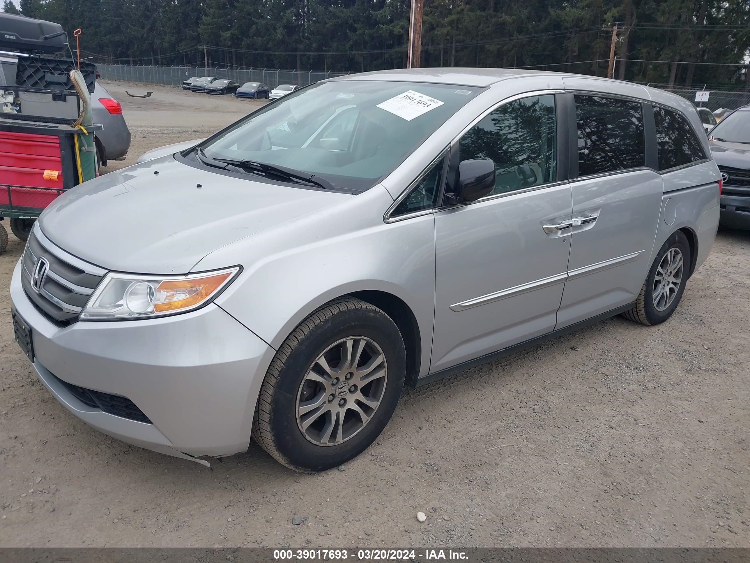 Photo 1 VIN: 5FNRL5H40DB059608 - HONDA ODYSSEY 