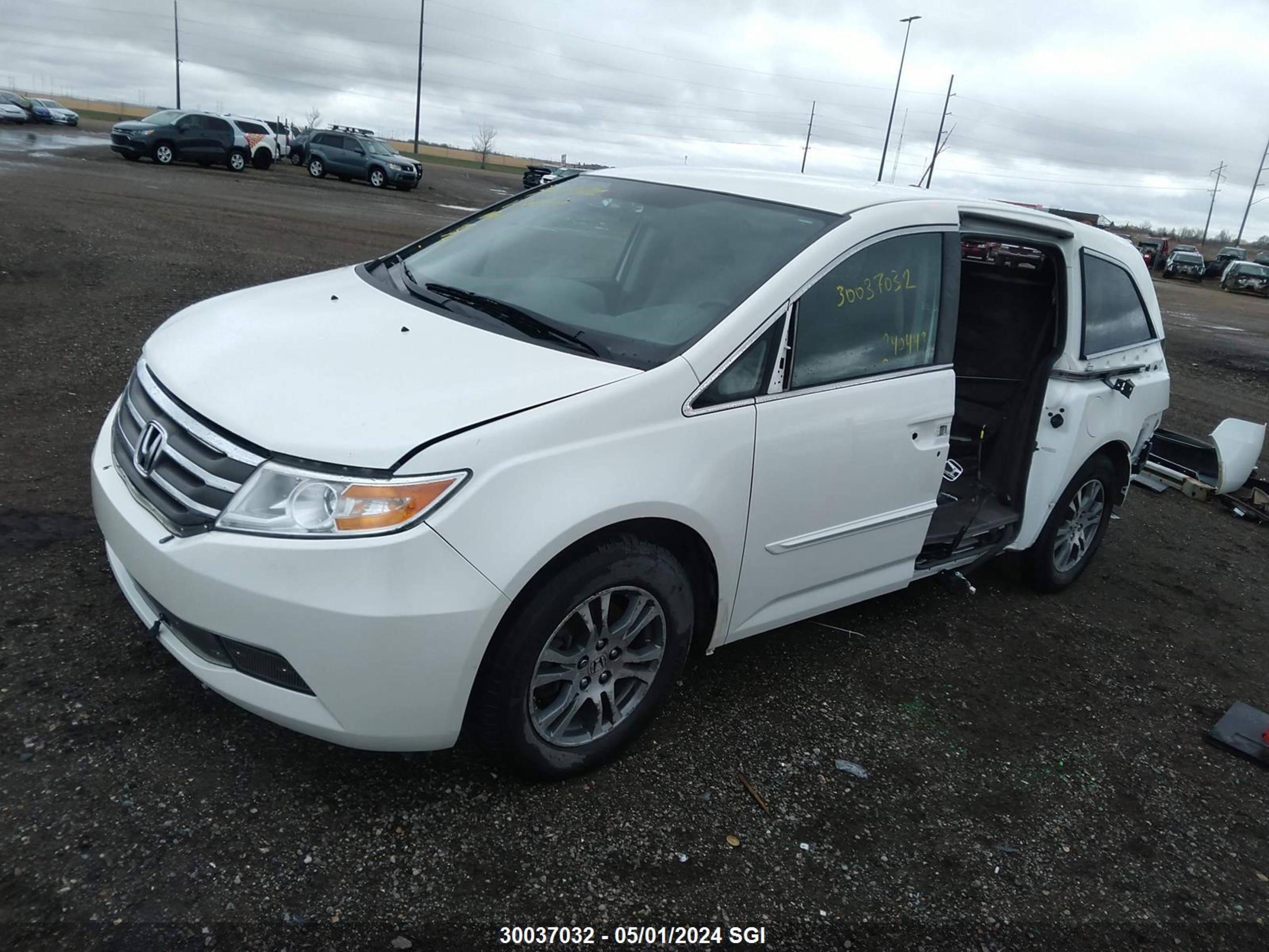 Photo 1 VIN: 5FNRL5H40DB507264 - HONDA ODYSSEY 