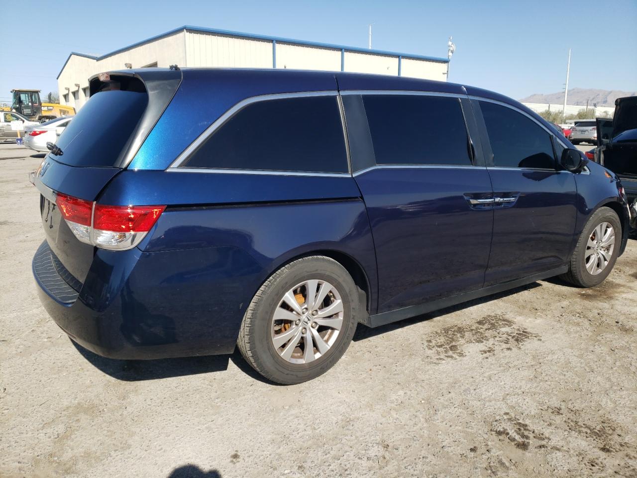 Photo 2 VIN: 5FNRL5H40GB052310 - HONDA ODYSSEY 