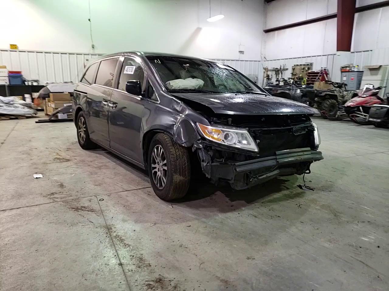 Photo 10 VIN: 5FNRL5H42DB001824 - HONDA ODYSSEY EX 