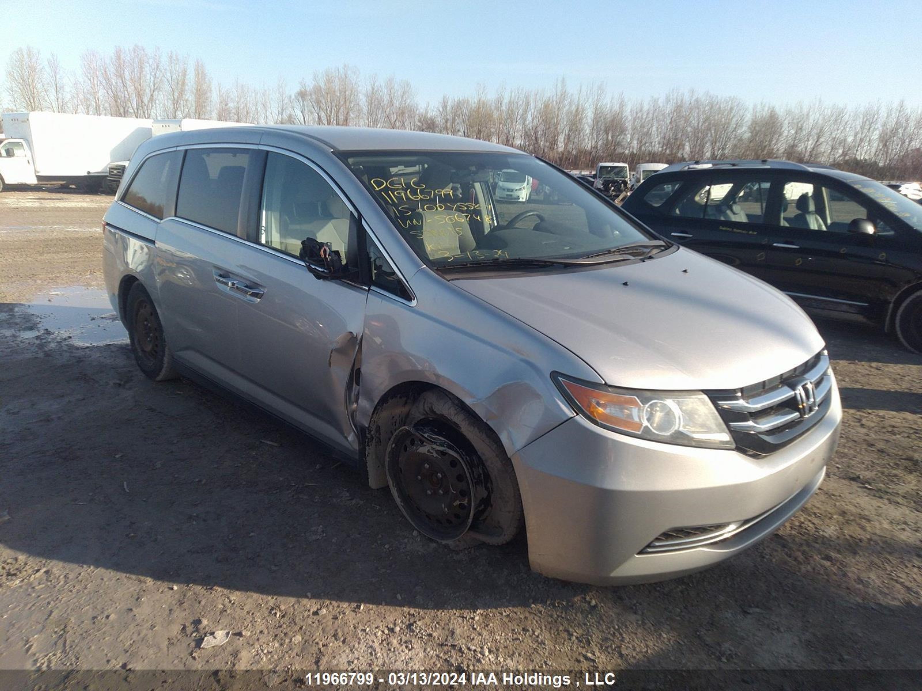 Photo 0 VIN: 5FNRL5H42FB506748 - HONDA ODYSSEY 