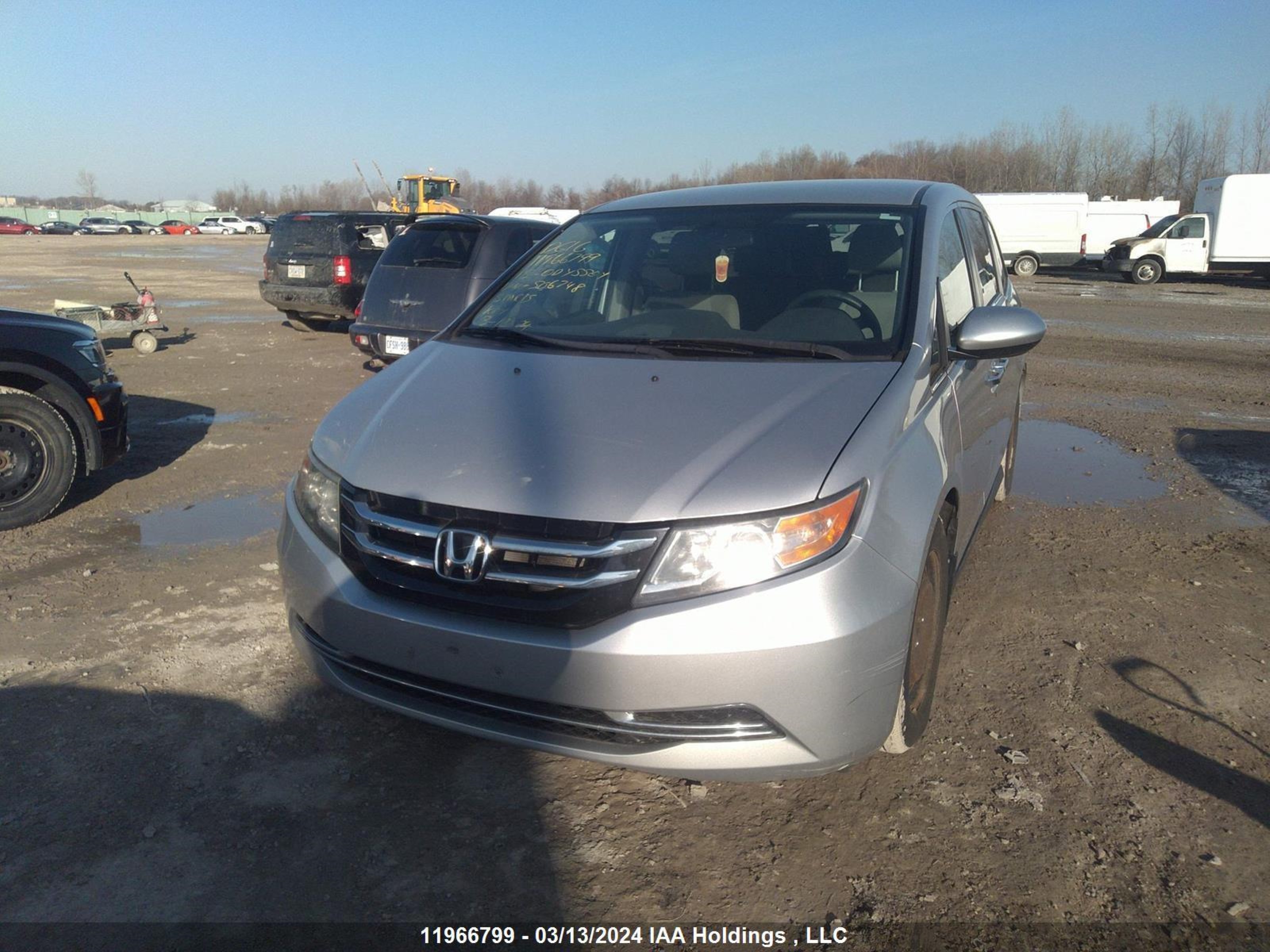 Photo 11 VIN: 5FNRL5H42FB506748 - HONDA ODYSSEY 