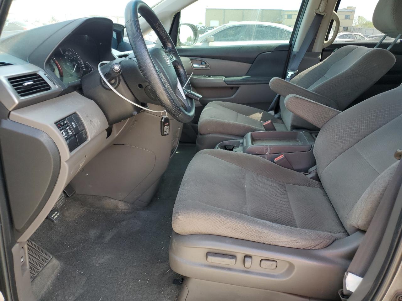 Photo 6 VIN: 5FNRL5H42GB091531 - HONDA ODYSSEY 