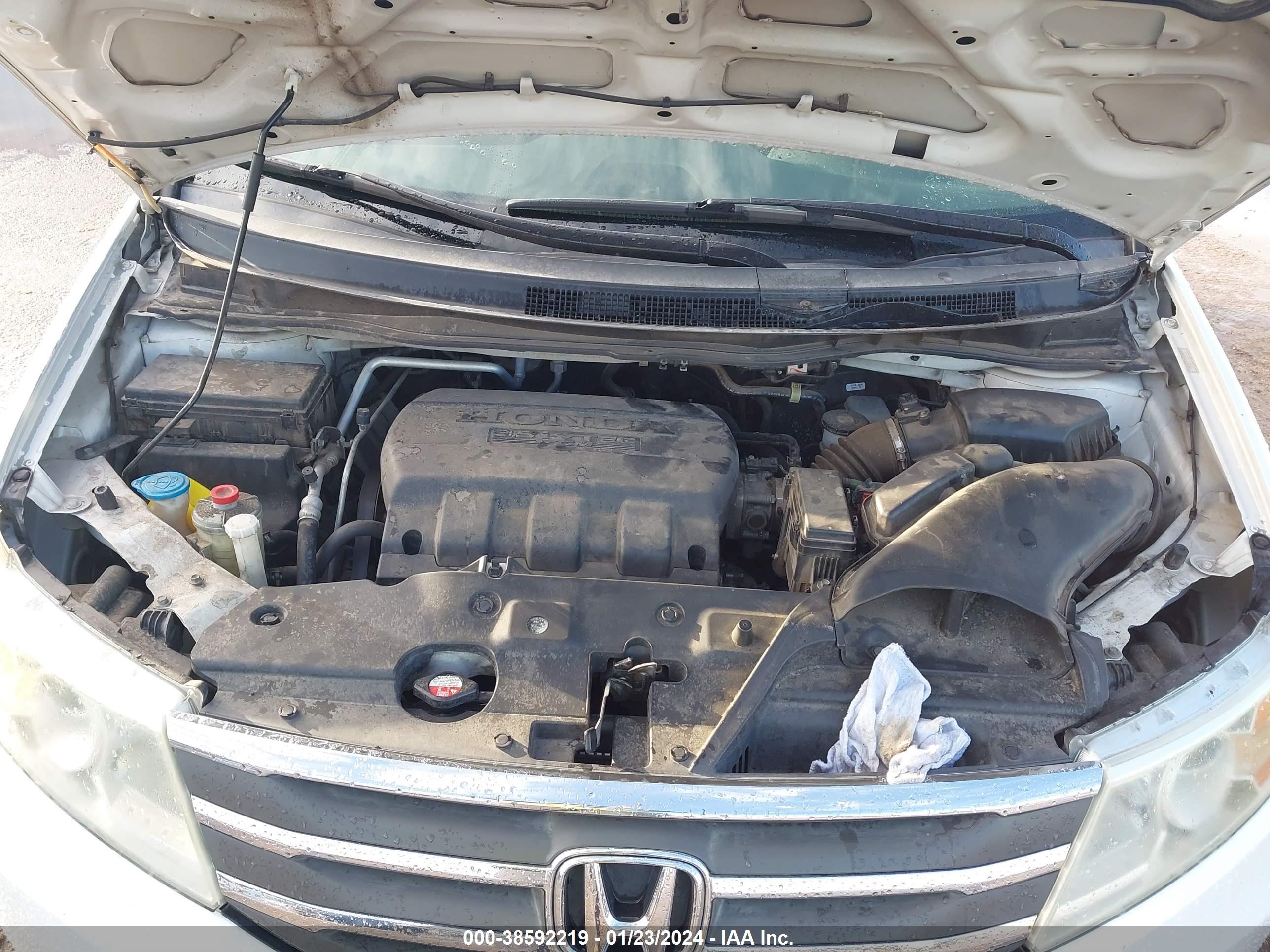 Photo 9 VIN: 5FNRL5H44BB064114 - HONDA ODYSSEY 