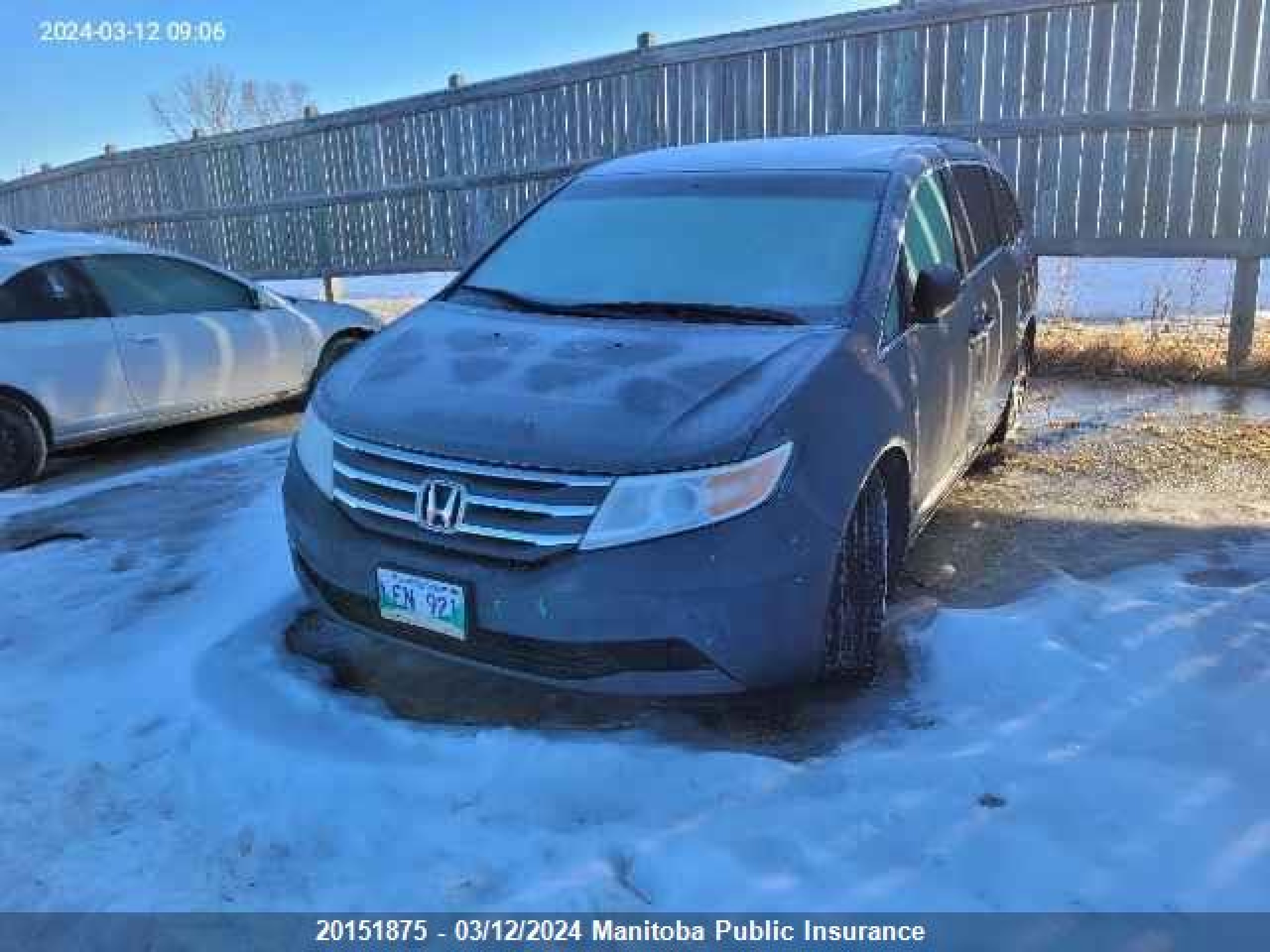 Photo 1 VIN: 5FNRL5H44BB502310 - HONDA ODYSSEY 