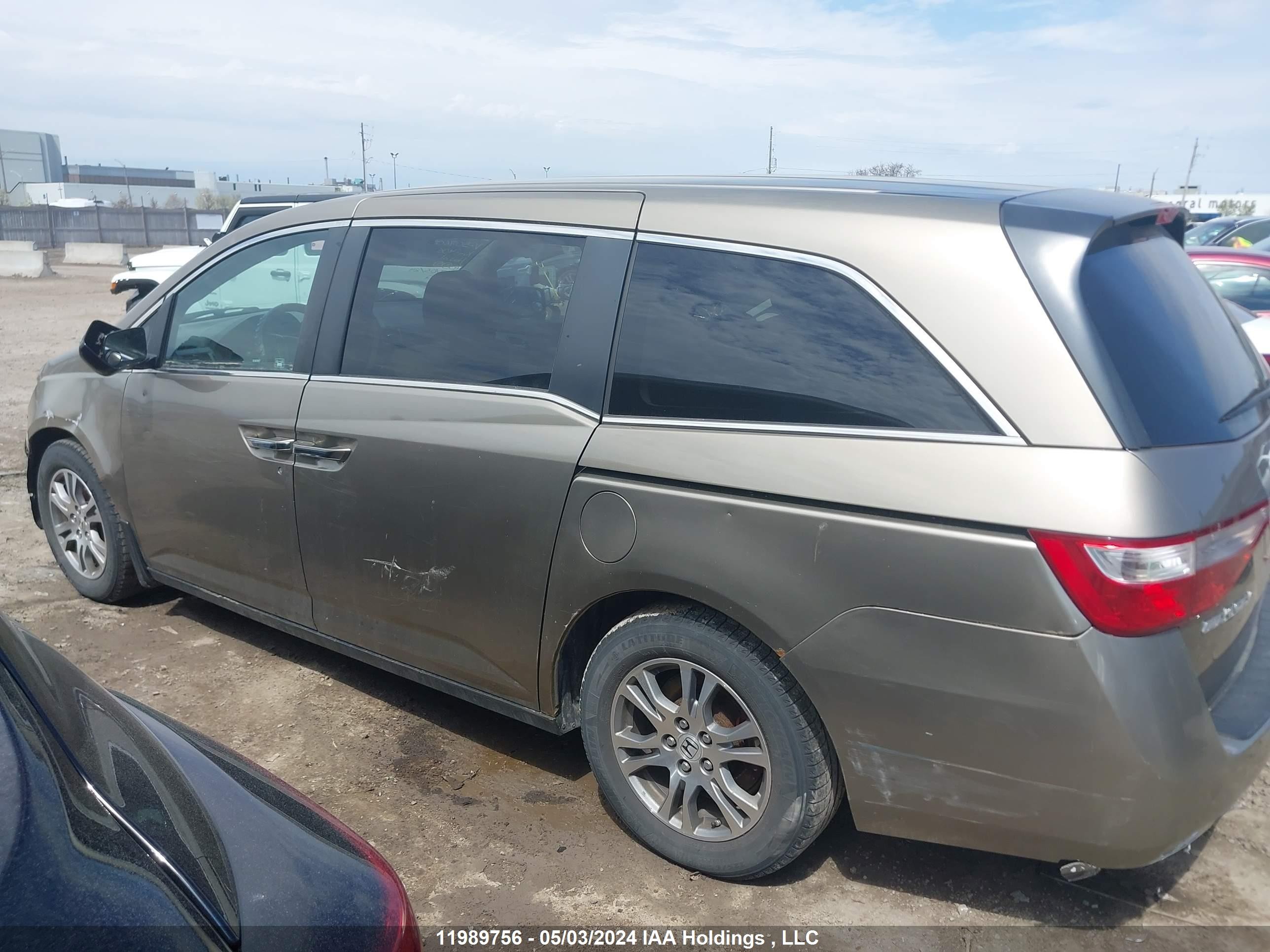 Photo 14 VIN: 5FNRL5H44BB507605 - HONDA ODYSSEY 