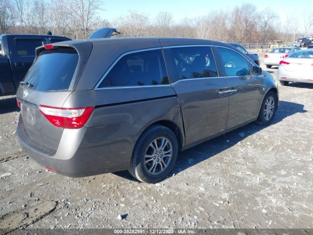 Photo 3 VIN: 5FNRL5H45CB062132 - HONDA ODYSSEY 