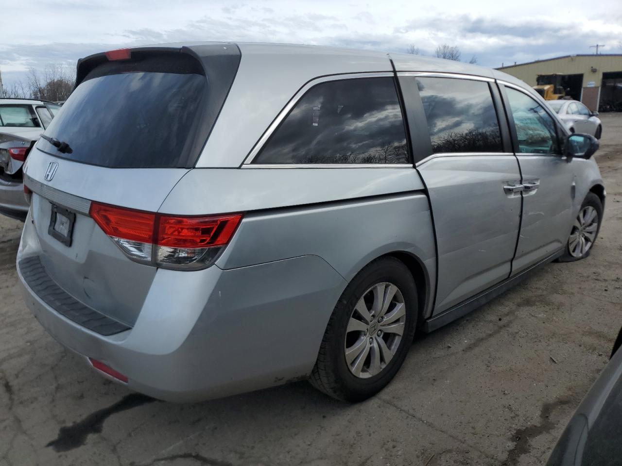 Photo 2 VIN: 5FNRL5H45EB103751 - HONDA ODYSSEY 