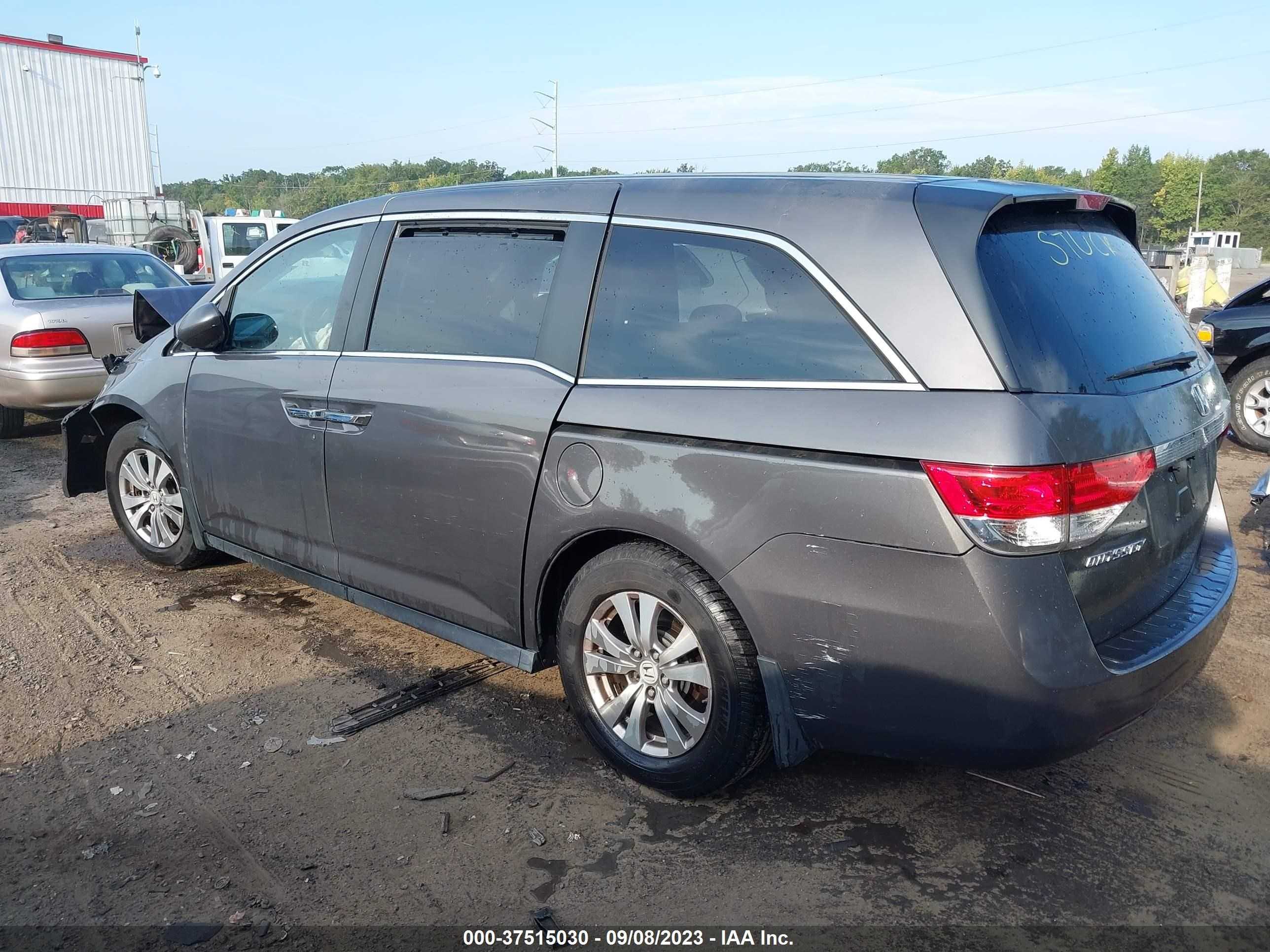 Photo 2 VIN: 5FNRL5H45FB054584 - HONDA ODYSSEY 