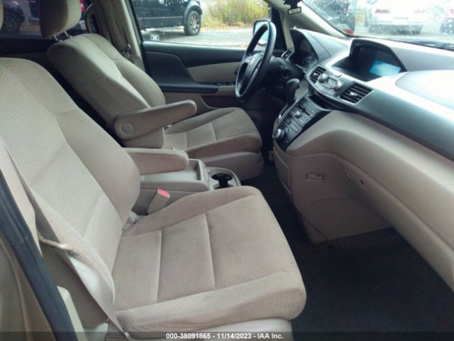 Photo 4 VIN: 5FNRL5H46BB100806 - HONDA ODYSSEY 