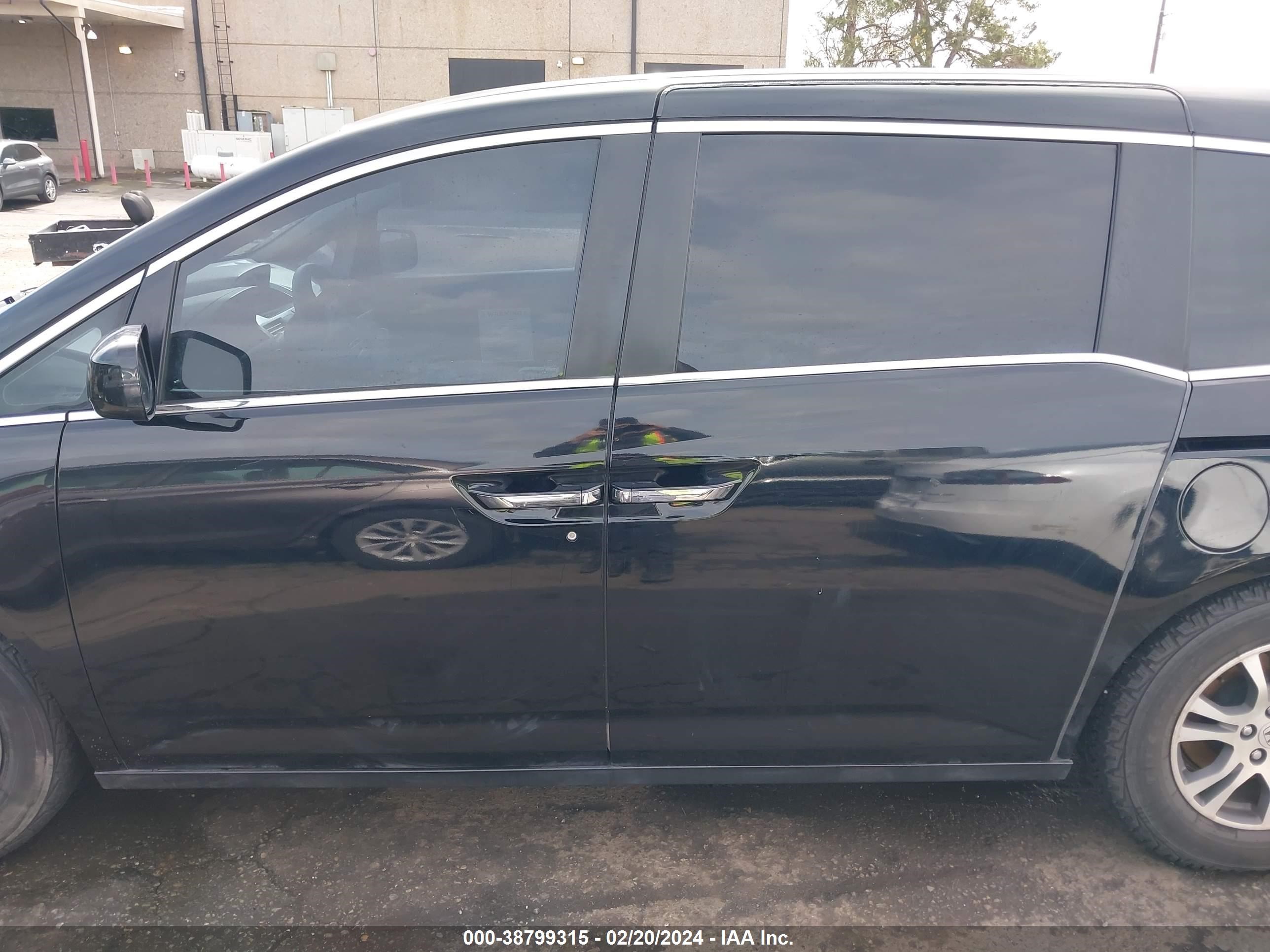 Photo 13 VIN: 5FNRL5H46CB071177 - HONDA ODYSSEY 