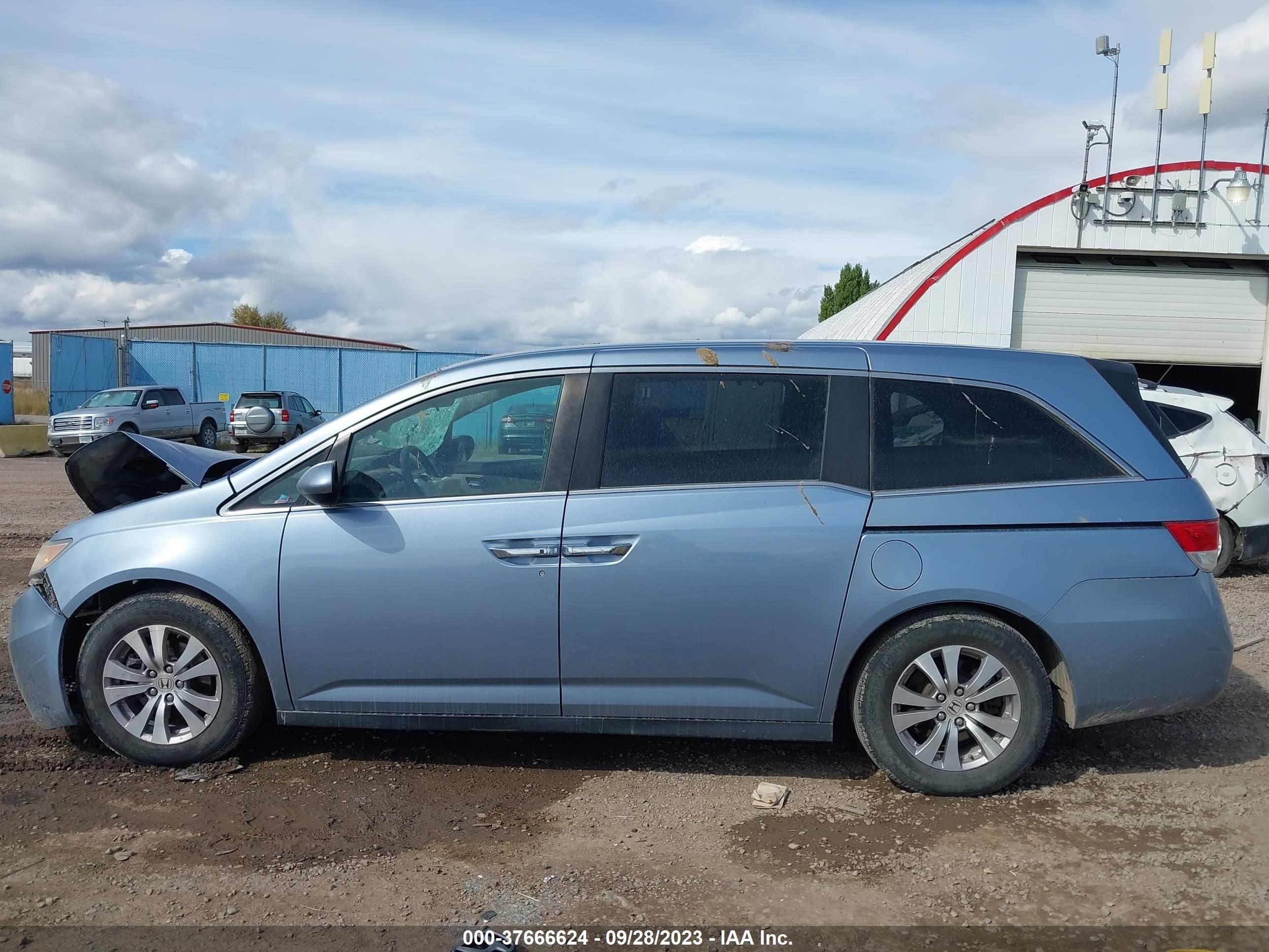 Photo 13 VIN: 5FNRL5H46EB075586 - HONDA ODYSSEY 