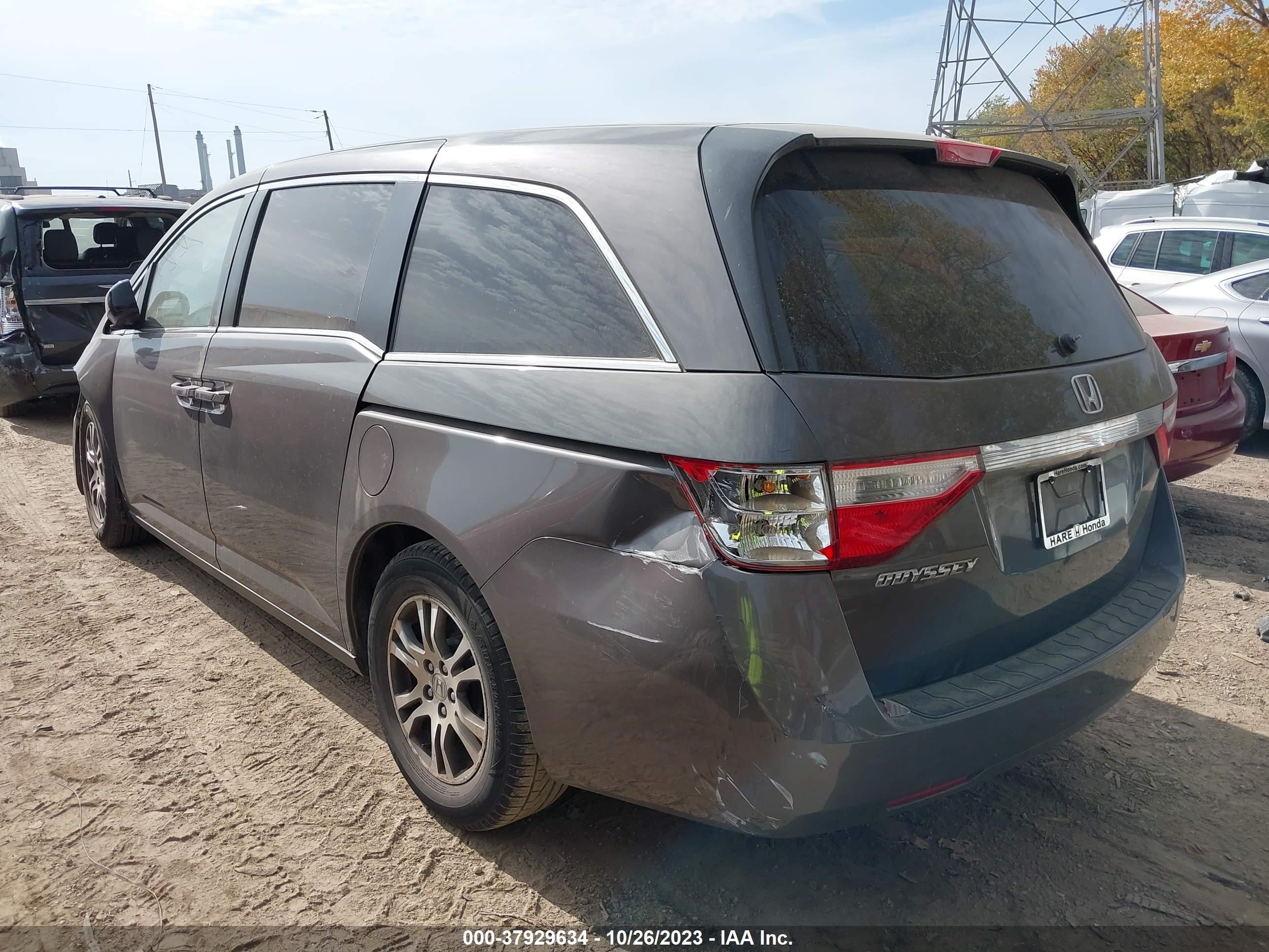 Photo 2 VIN: 5FNRL5H47BB082252 - HONDA ODYSSEY 