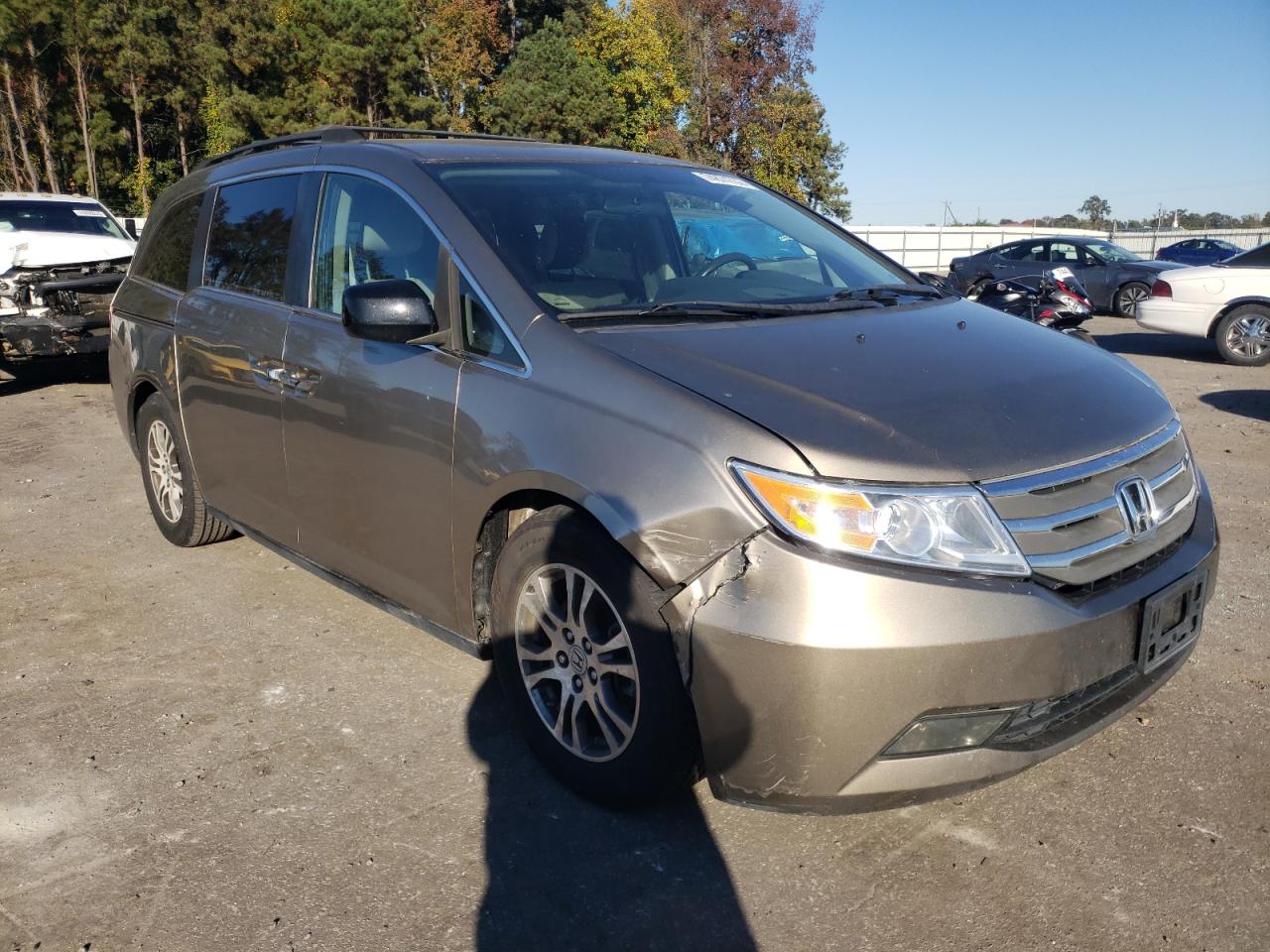 Photo 3 VIN: 5FNRL5H47DB073571 - HONDA ODYSSEY 