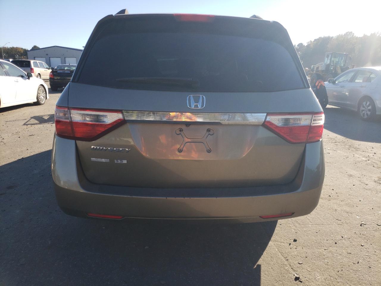 Photo 5 VIN: 5FNRL5H47DB073571 - HONDA ODYSSEY 