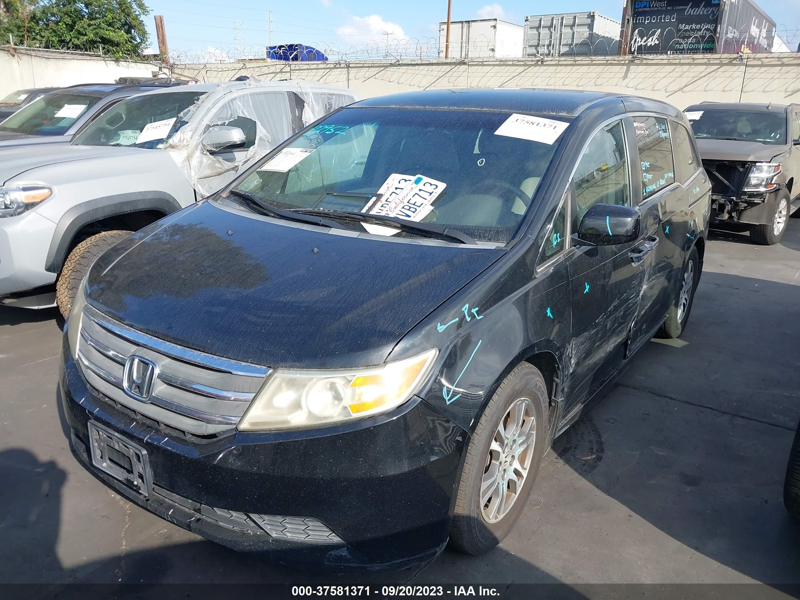 Photo 1 VIN: 5FNRL5H48BB085175 - HONDA ODYSSEY 